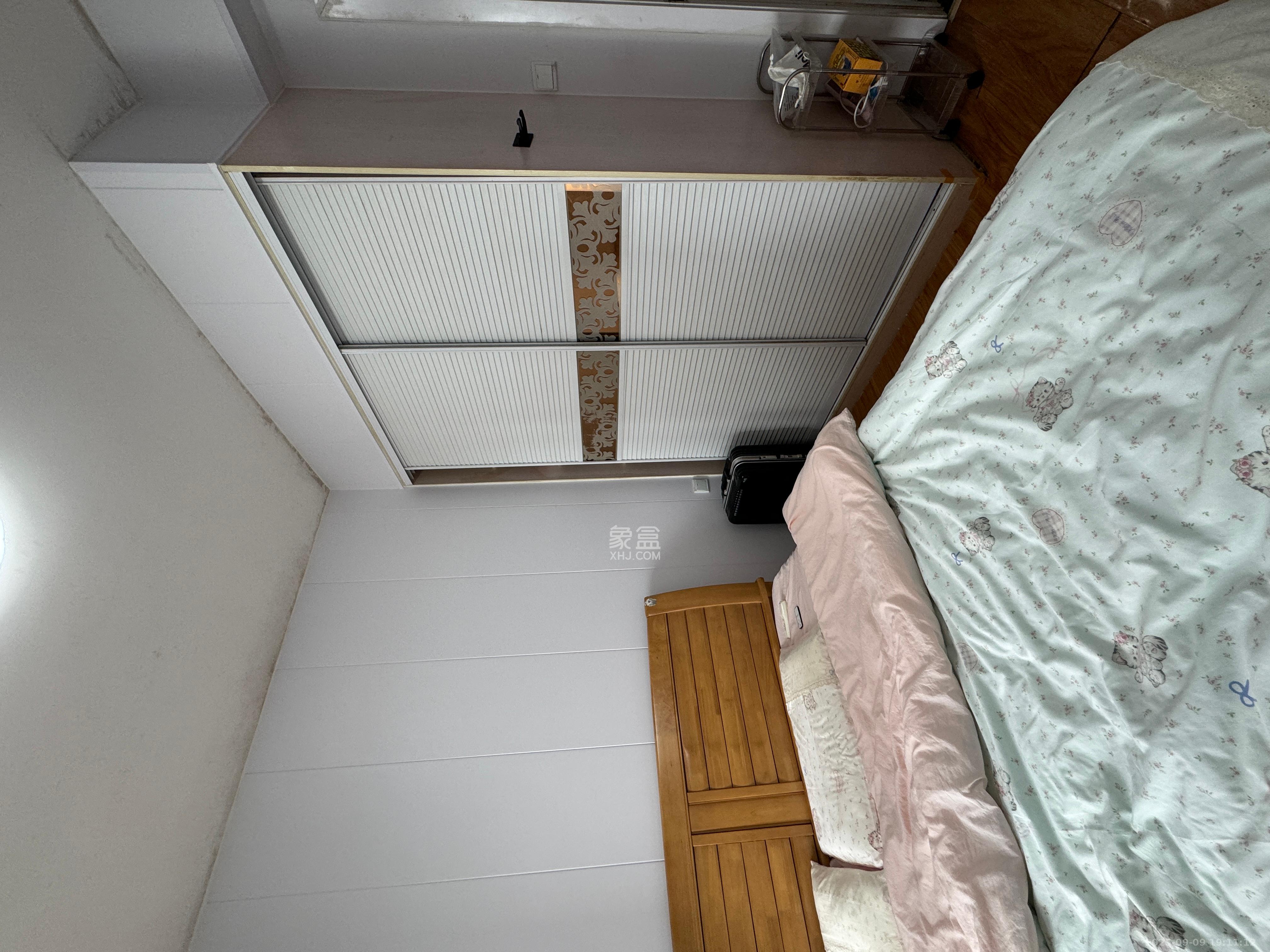 百纳广场（百纳公寓）  2室1厅1卫    2200.0元/月室内图