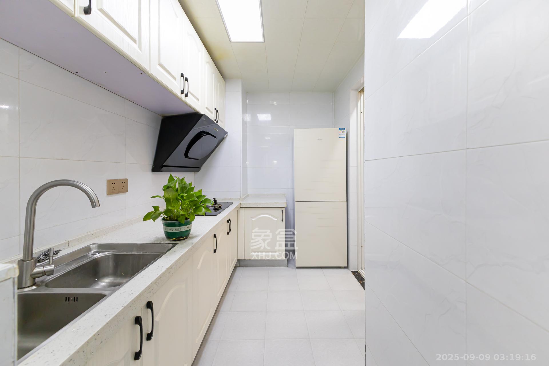 时代倾城三期 2室2厅1卫 68.8万 时代倾城三期 2室2厅1卫 68.8万厨房