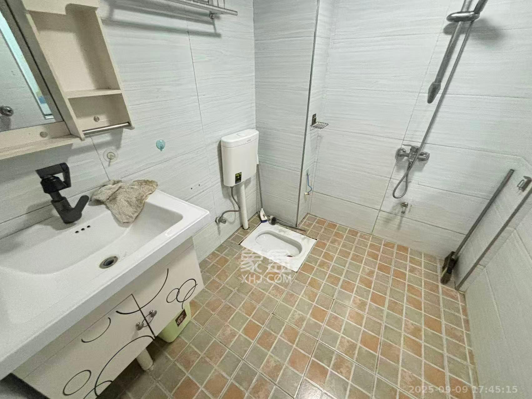 光明E城 2室2厅1卫 2000.0元/月 光明E城 2室2厅1卫 2000.0元/月室内图