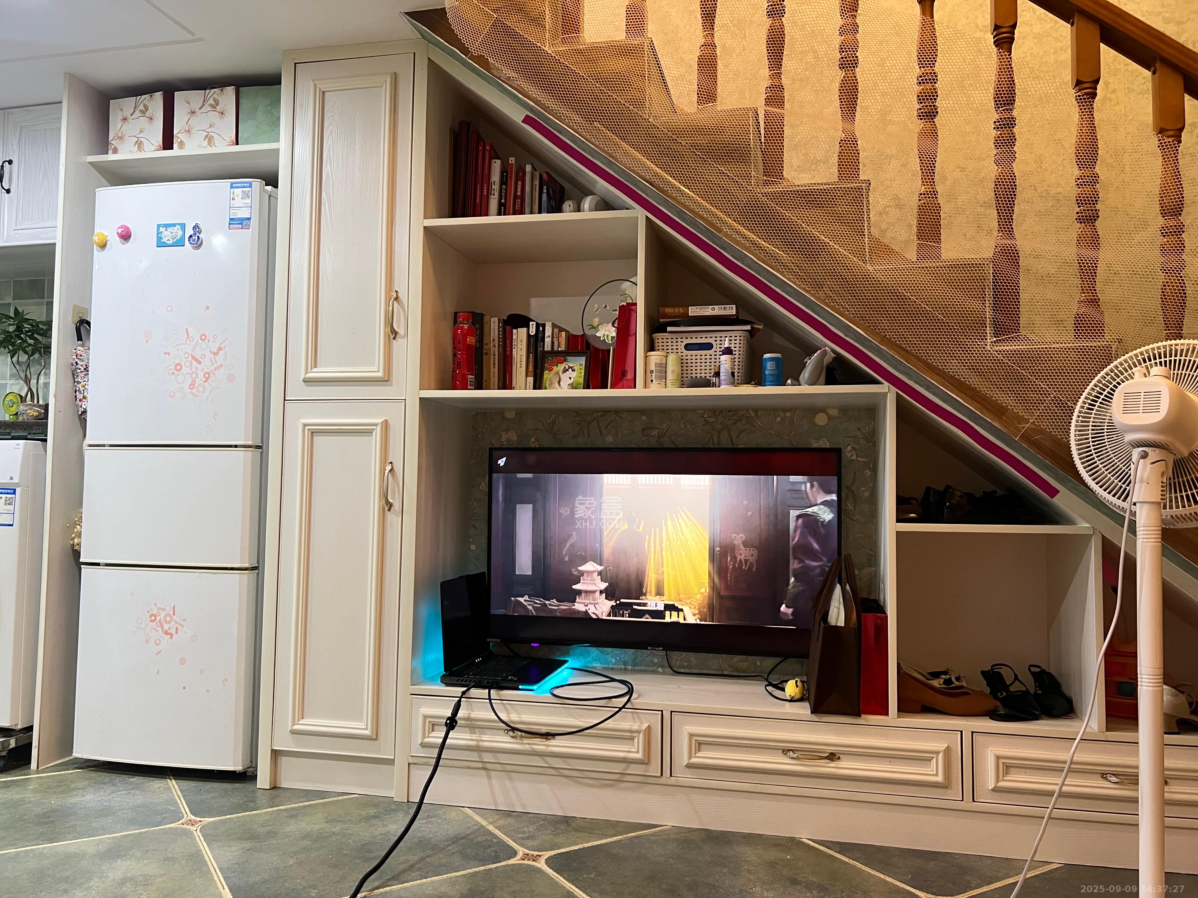 达美美立方  1室1厅1卫    2200.0元/月 达美美立方  1室1厅1卫    2200.0元/月室内图