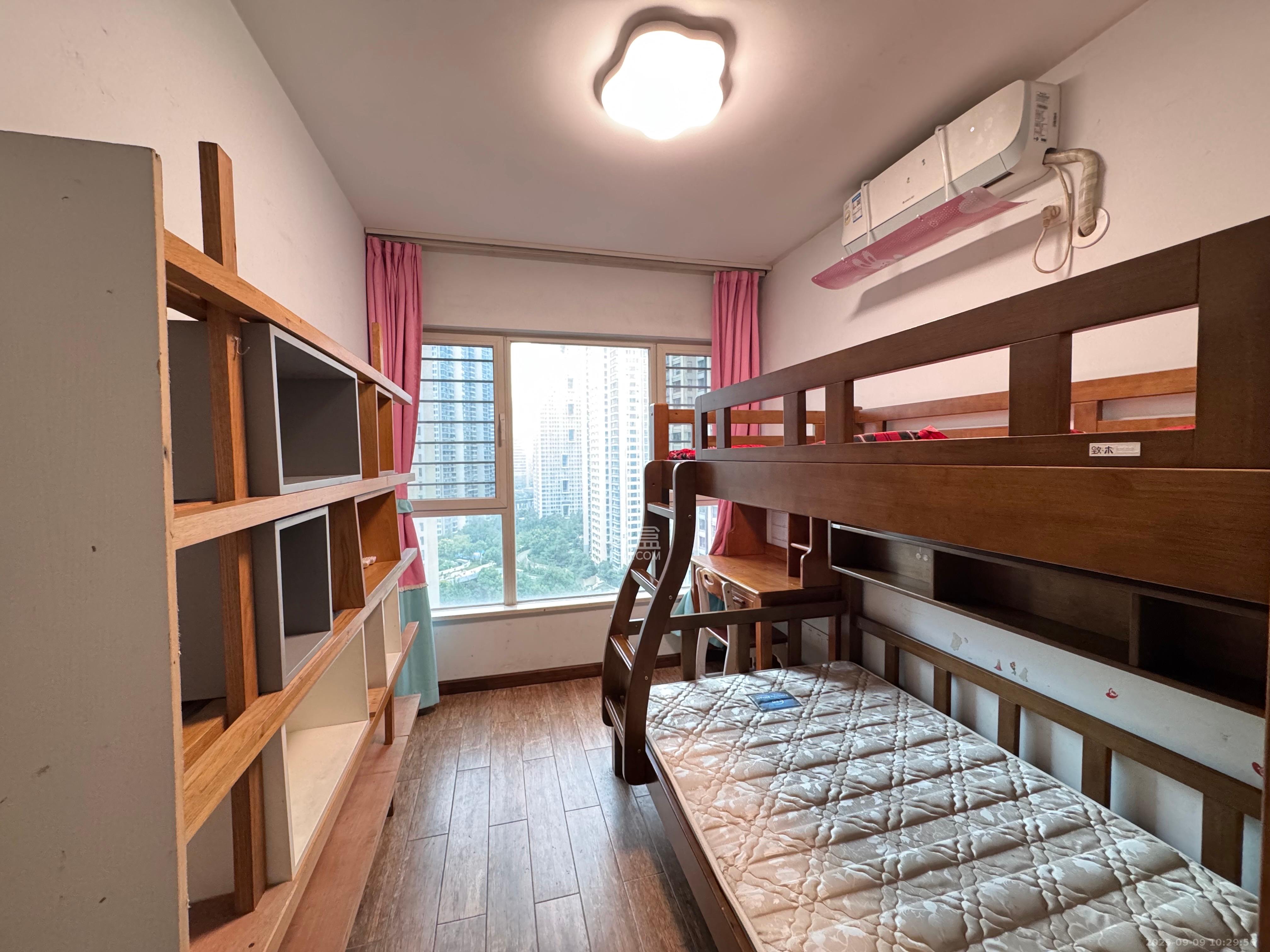 北辰三角洲D2区 3室2厅1卫 3300.0元/月 北辰三角洲D2区 3室2厅1卫 3300.0元/月室内图