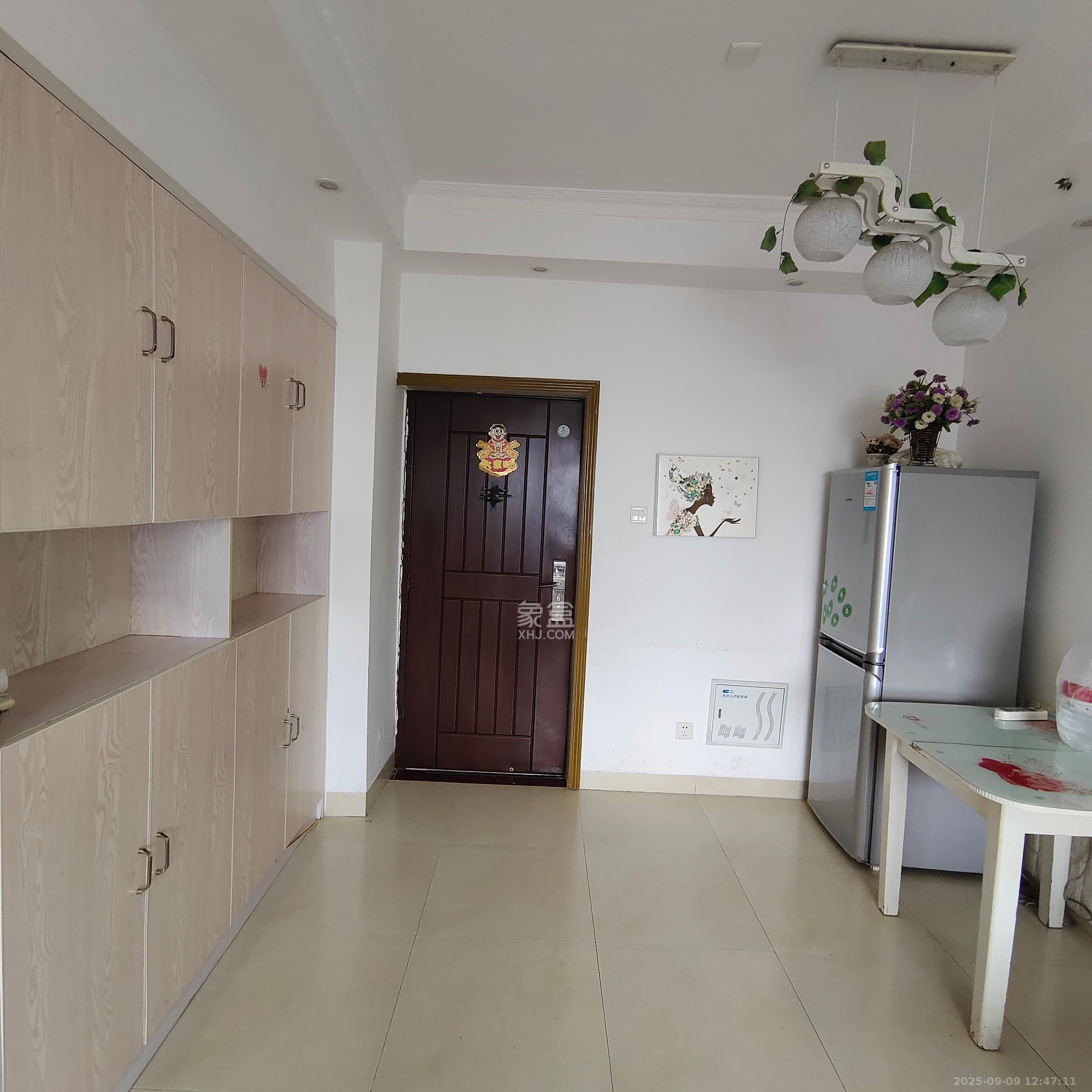 博林云栖 1室2厅1卫 2000.0元/月 博林云栖 1室2厅1卫 2000.0元/月室内图