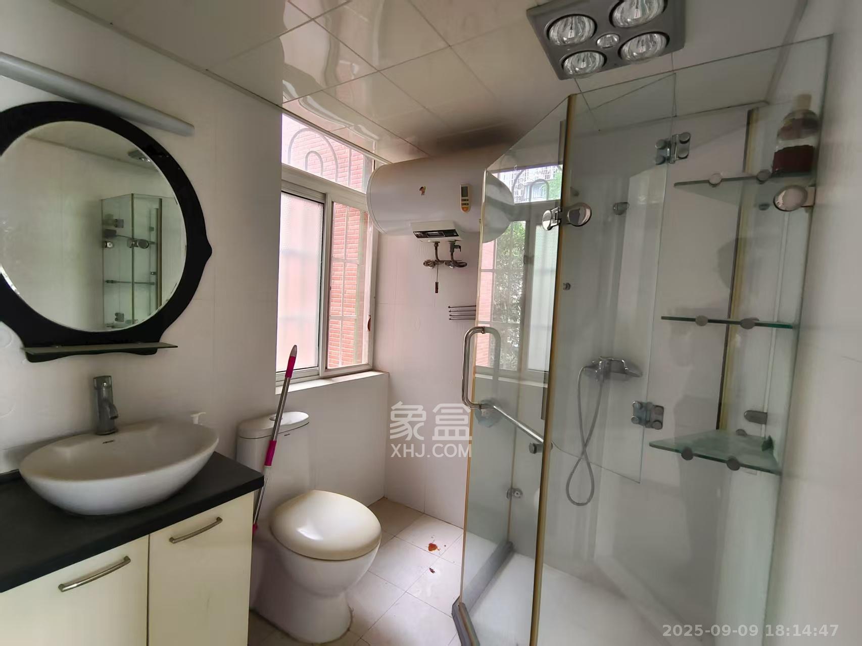 湘许嘉园  3室2厅2卫    3100.0元/月室内图