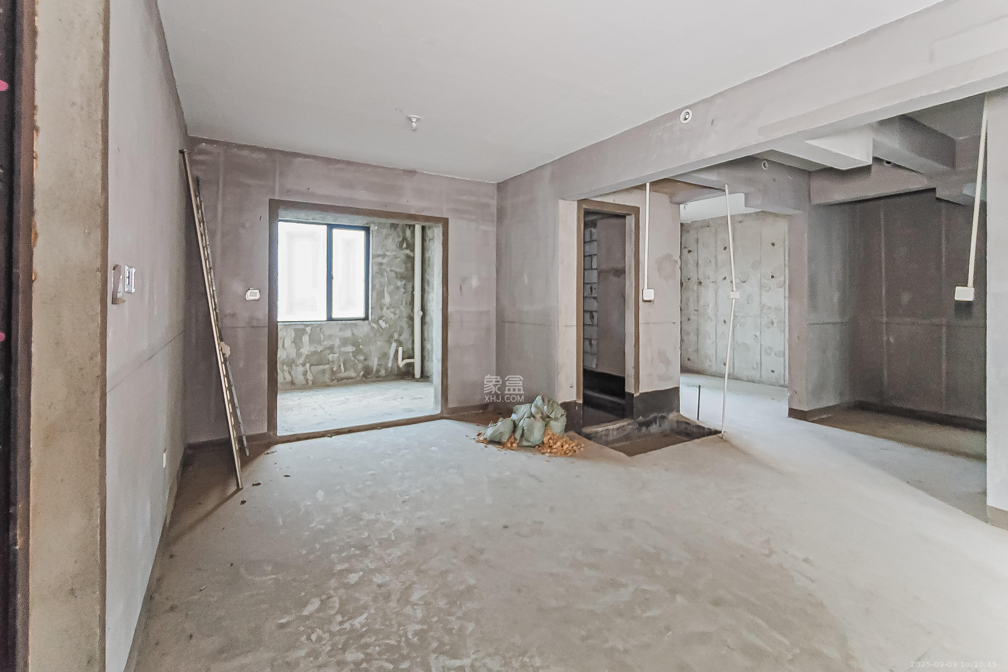 建发央玺(建发泱玺雅苑)  4室2厅2卫    348.0万 建发央玺(建发泱玺雅苑)  4室2厅2卫    348.0万