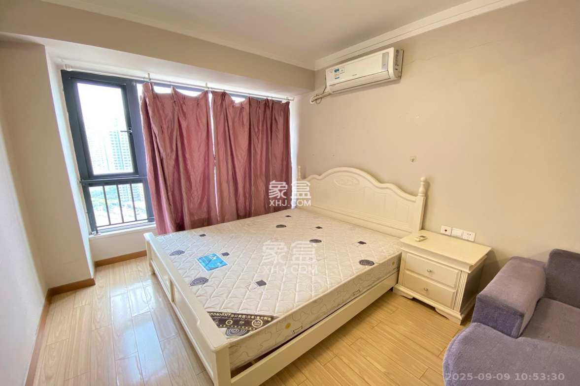 藏珑湖上国际花园 1室1厅1卫 2000.0元/月 藏珑湖上国际花园 1室1厅1卫 2000.0元/月室内图