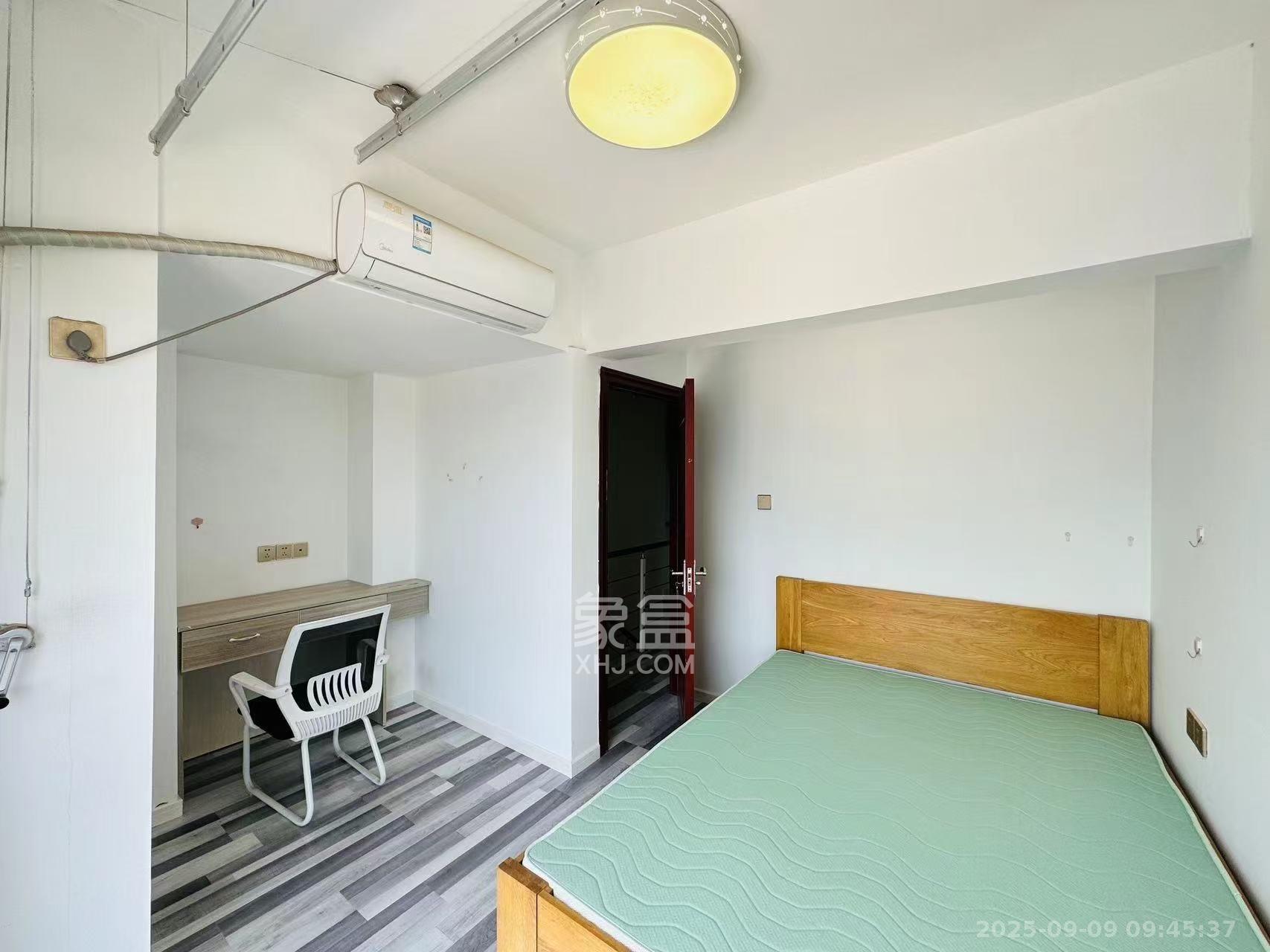 泰龙华府  2室1厅1卫    1600.0元/月 泰龙华府  2室1厅1卫    1600.0元/月室内图