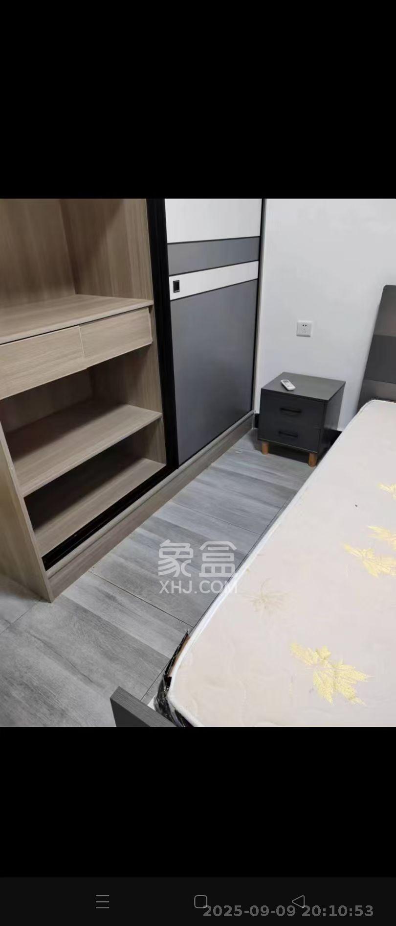 东合新苑  2室2厅1卫   2300.00元/月室内图