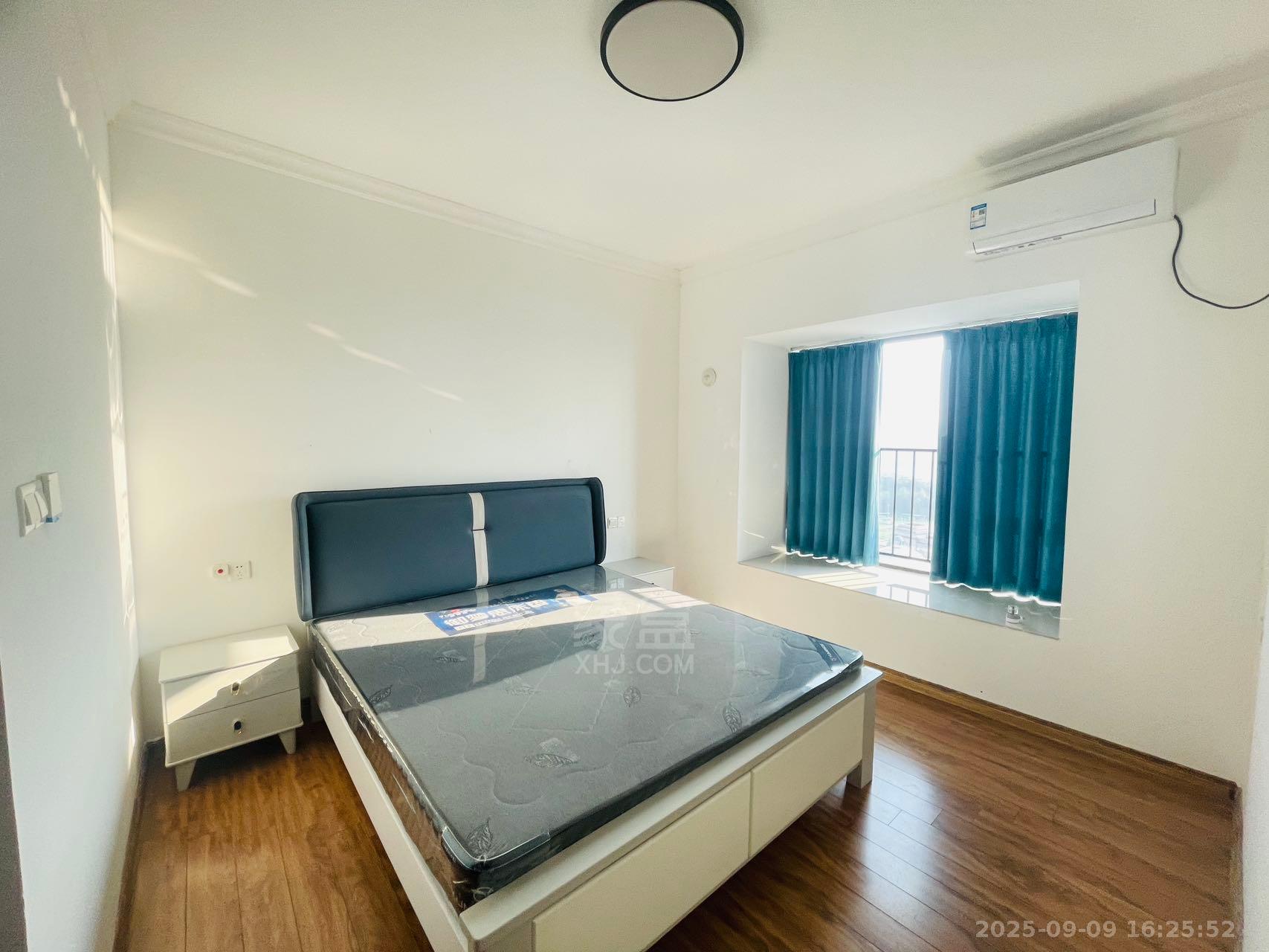 天元区碧桂园 4室2厅2卫 2300.0元/月 天元区碧桂园 4室2厅2卫 2300.0元/月室内图