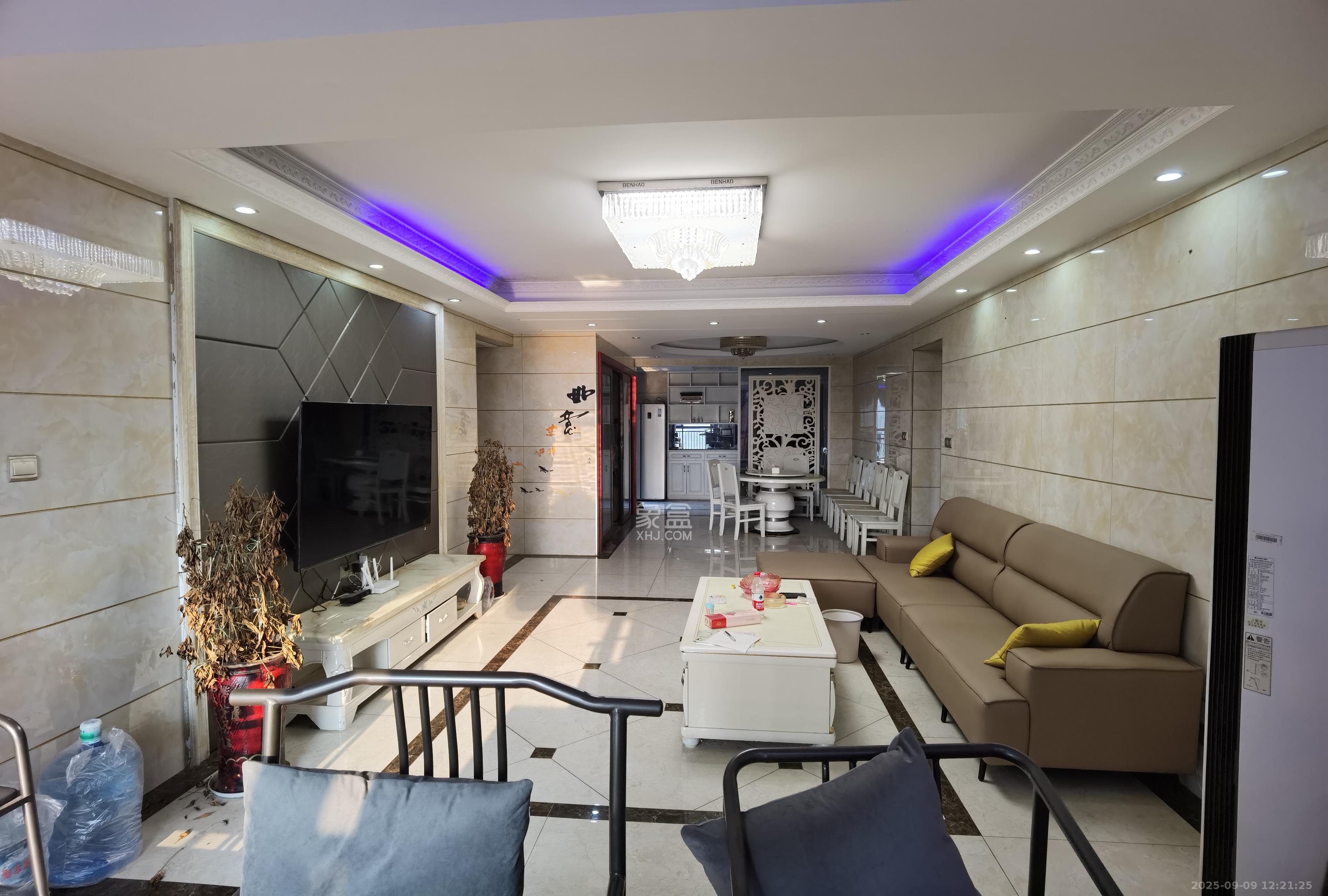 紫鑫御湖湾  4室2厅2卫    3000.0元/月 紫鑫御湖湾  4室2厅2卫    3000.0元/月室内图