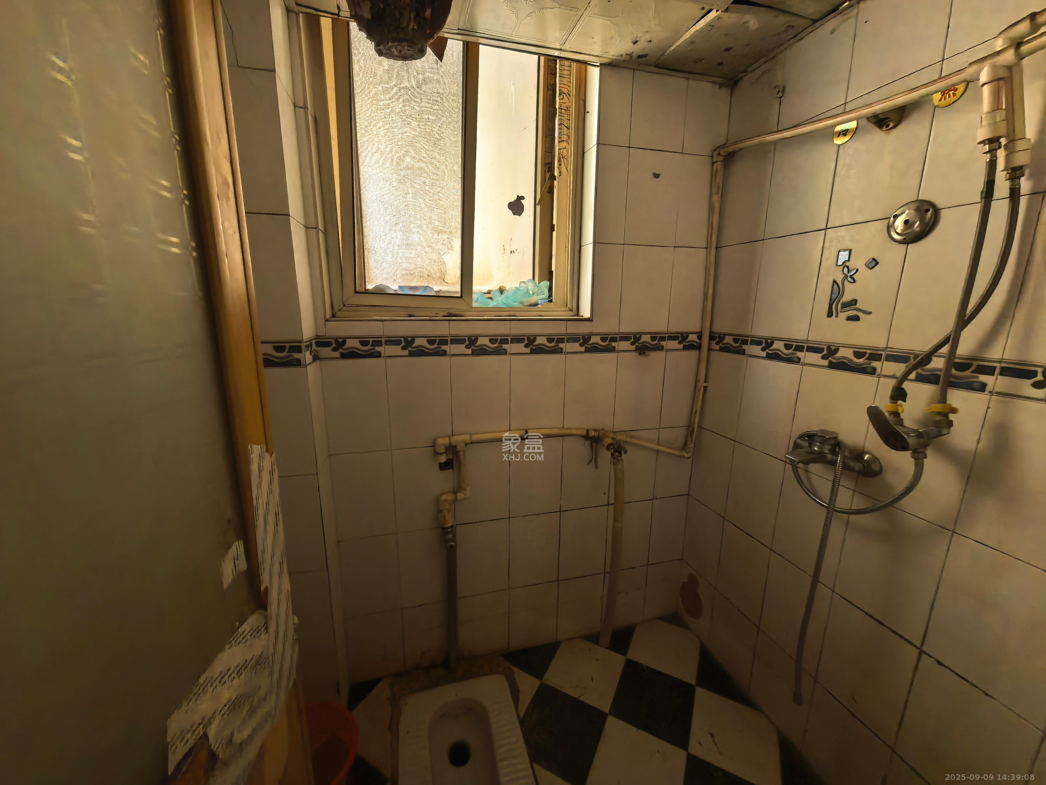 燕山街社区 2室1厅1卫 2000.0元/月 燕山街社区 2室1厅1卫 2000.0元/月室内图