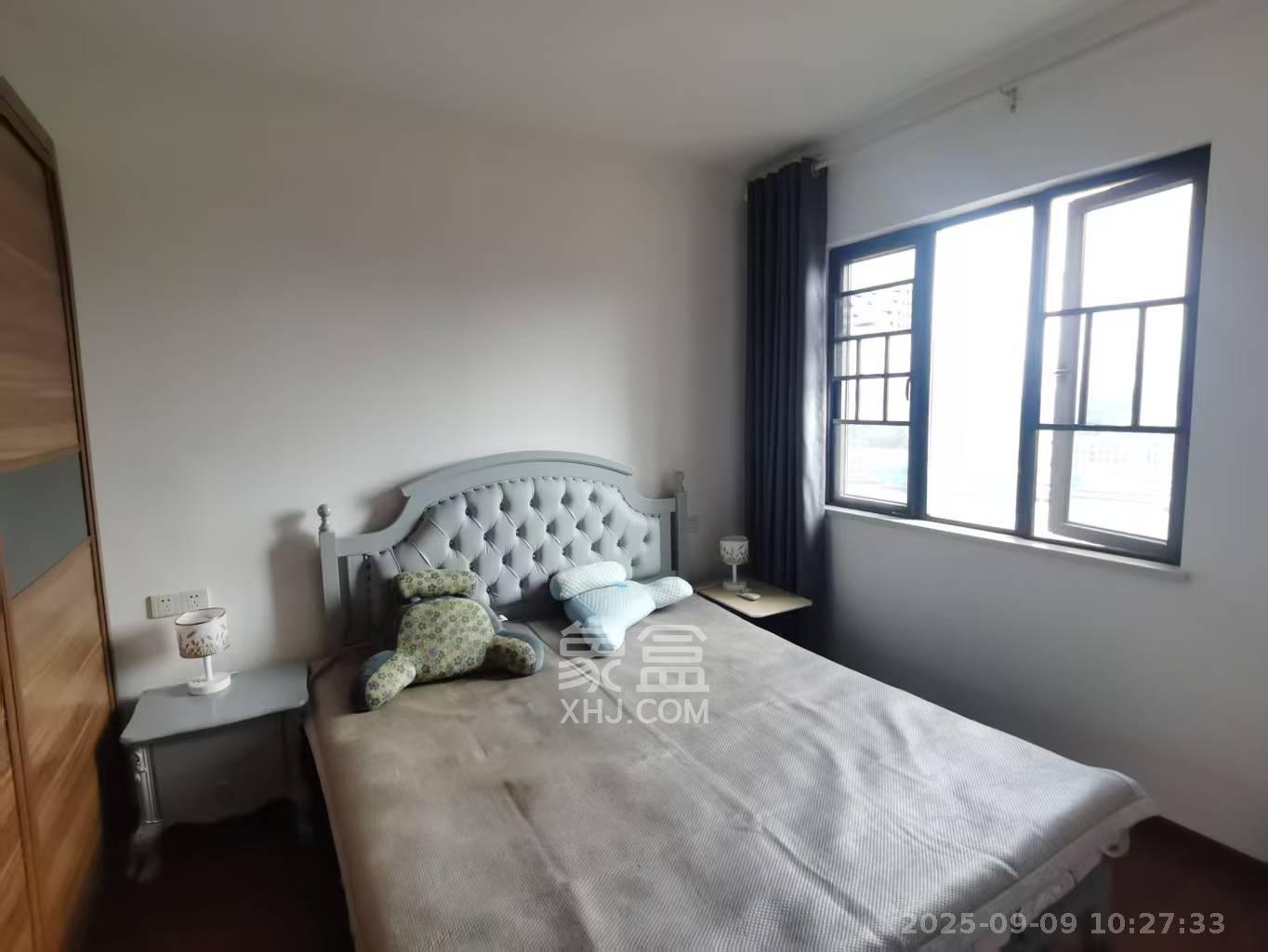 荣泰广场  3室2厅1卫    2200.0元/月 荣泰广场  3室2厅1卫    2200.0元/月室内图