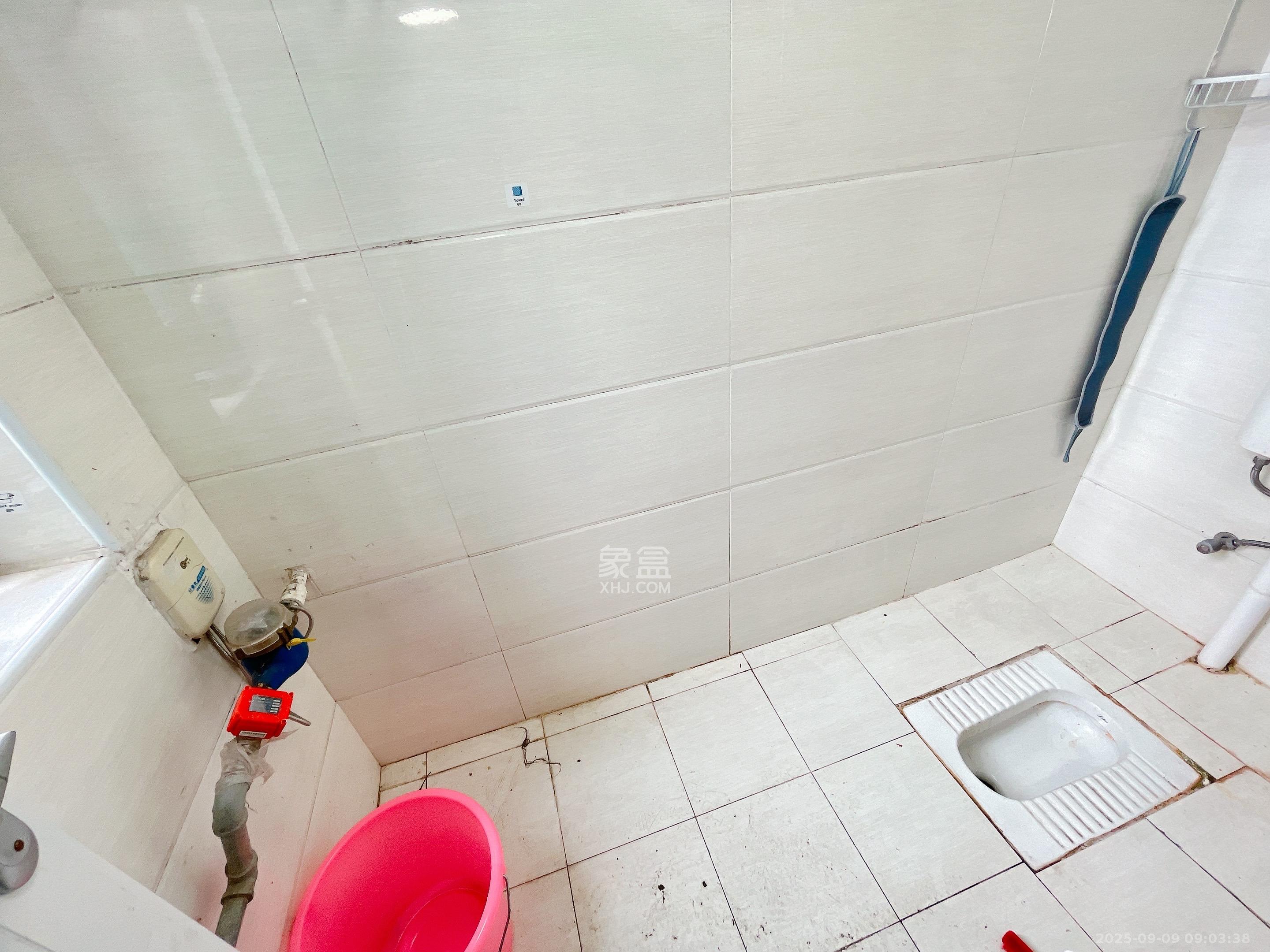 隆华金属宿舍 2室1厅1卫 2500.0元/月 隆华金属宿舍 2室1厅1卫 2500.0元/月室内图