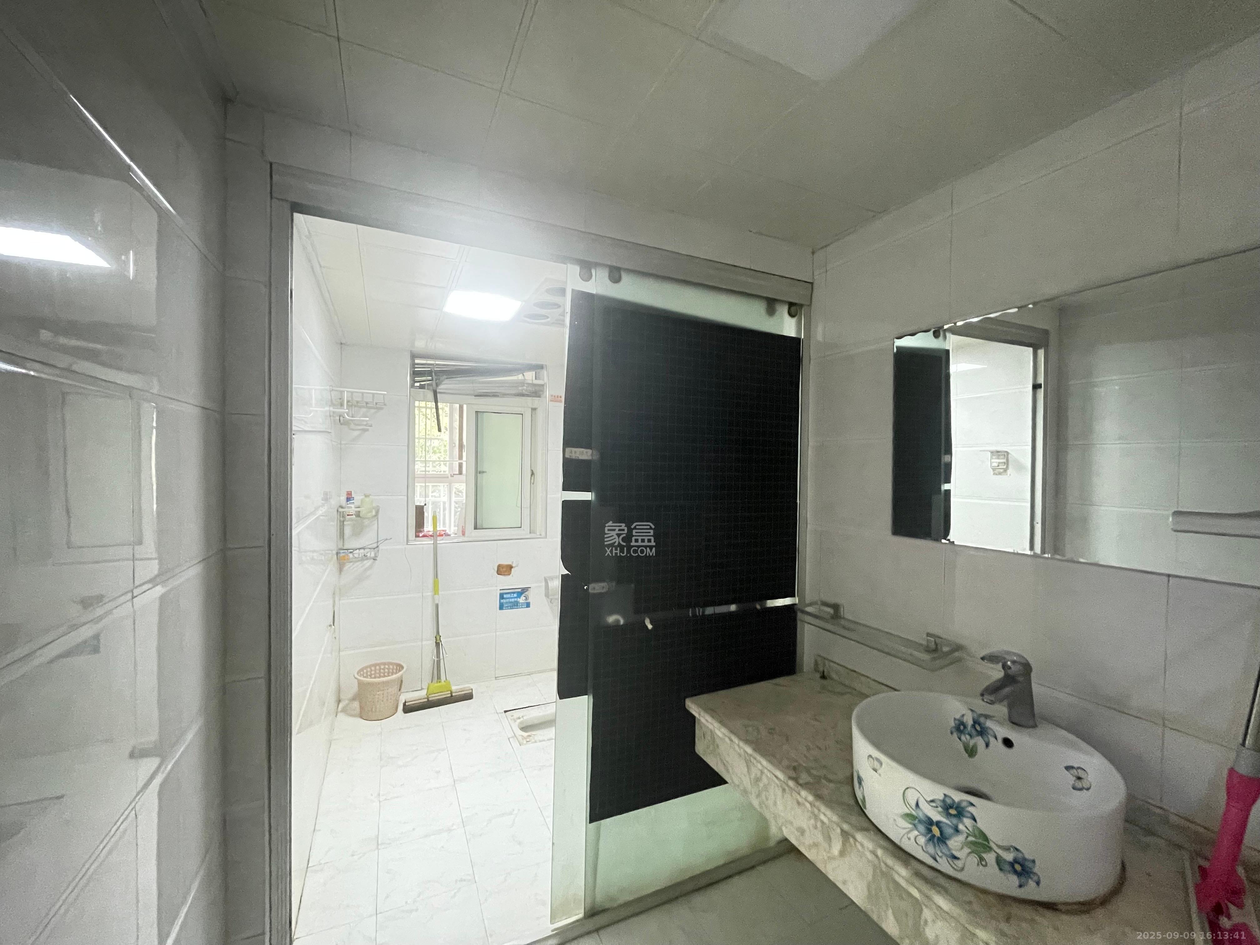 上河国际C区 6室1厅2卫 1000.0元/月 上河国际C区 6室1厅2卫 1000.0元/月室内图