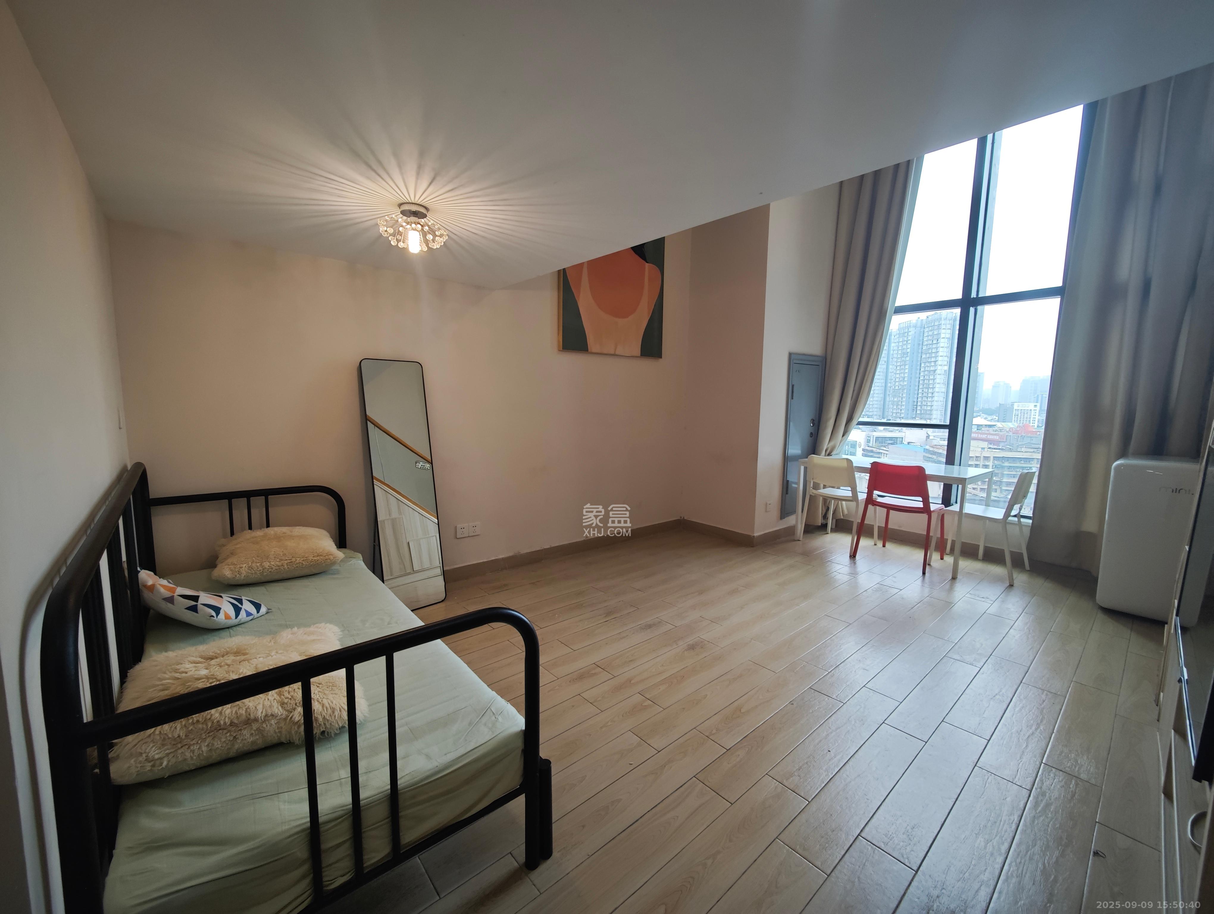 华远云玺公寓  1室1厅1卫    2800.0元/月 华远云玺公寓  1室1厅1卫    2800.0元/月室内图