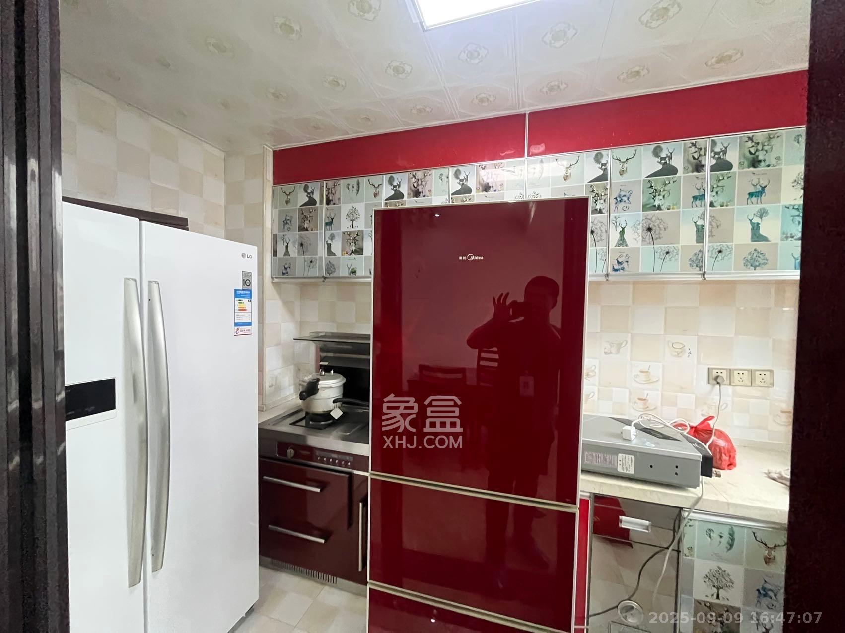 长大卧琥  3室2厅2卫   2800.00元/月室内图