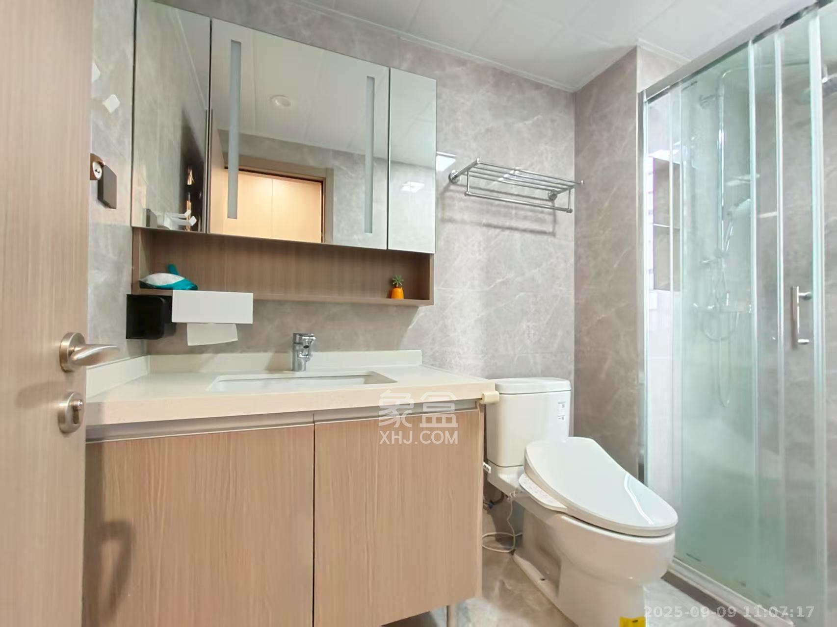 旭辉雨花郡  4室2厅2卫    4000.0元/月 旭辉雨花郡  4室2厅2卫    4000.0元/月室内图1