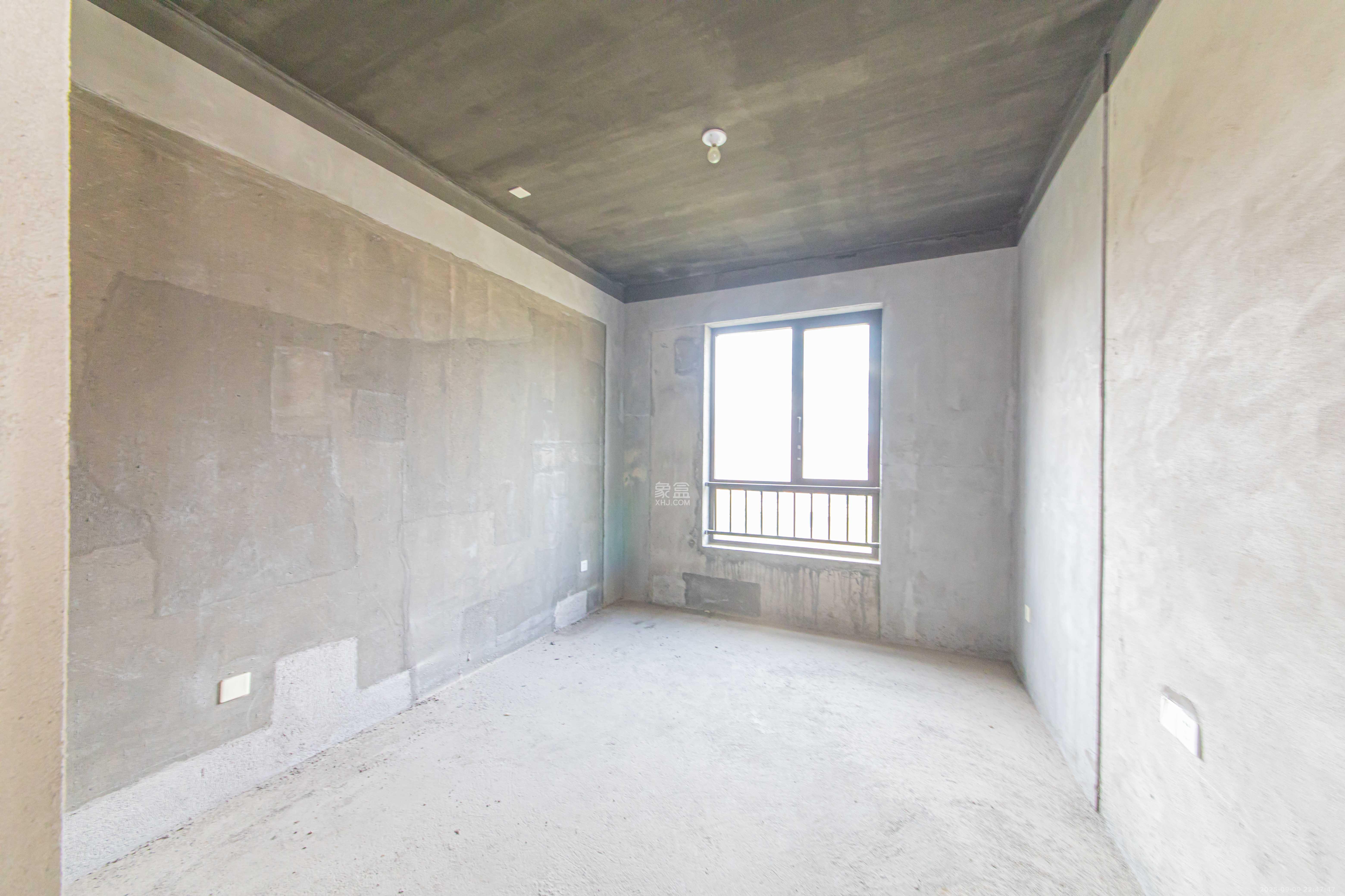 鑫远紫樾香山一期  5室2厅2卫    500.0万 鑫远紫樾香山一期  5室2厅2卫    500.0万卧室