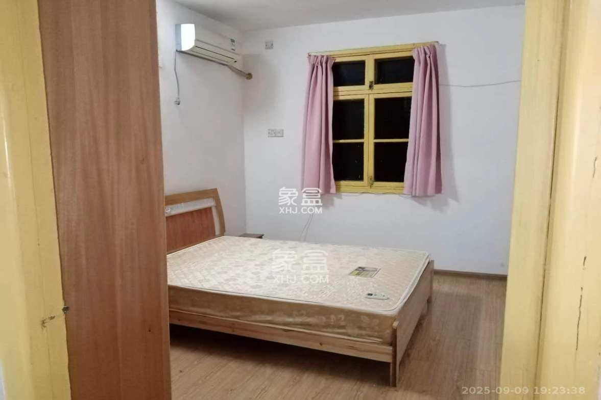 人民新村  2室1厅1卫    1600.0元/月 人民新村  2室1厅1卫    1600.0元/月室内图