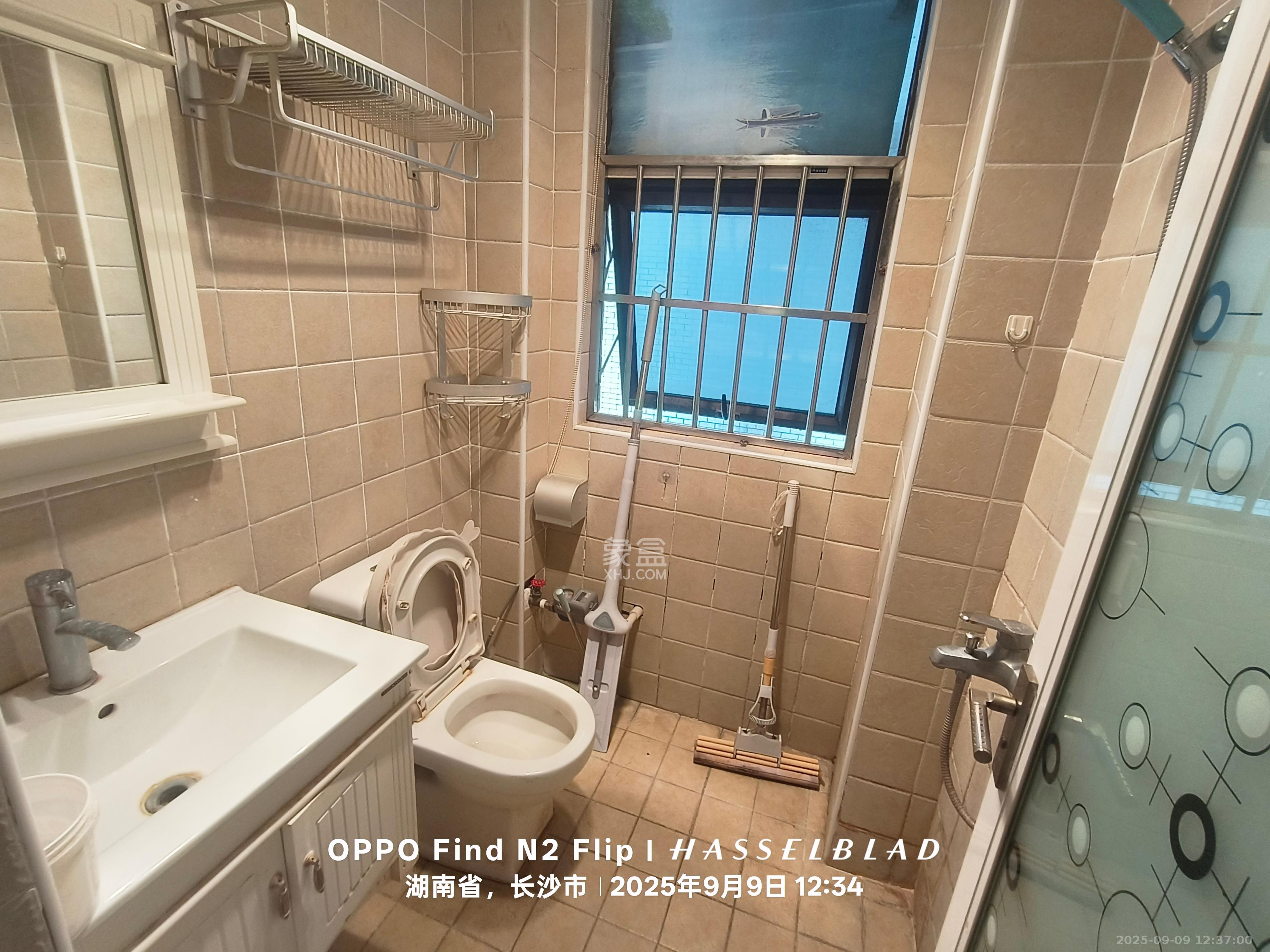 上东辛顿公寓 1室1厅1卫 1500.0元/月 上东辛顿公寓 1室1厅1卫 1500.0元/月室内图