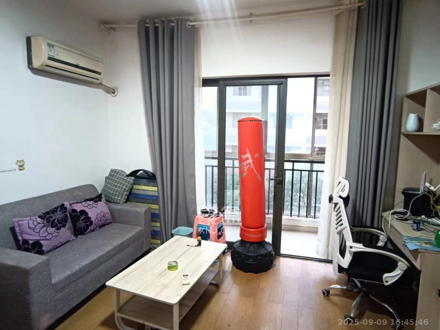 远大麓园  1室0厅1卫    1300.0元/月 远大麓园  1室0厅1卫    1300.0元/月室内图