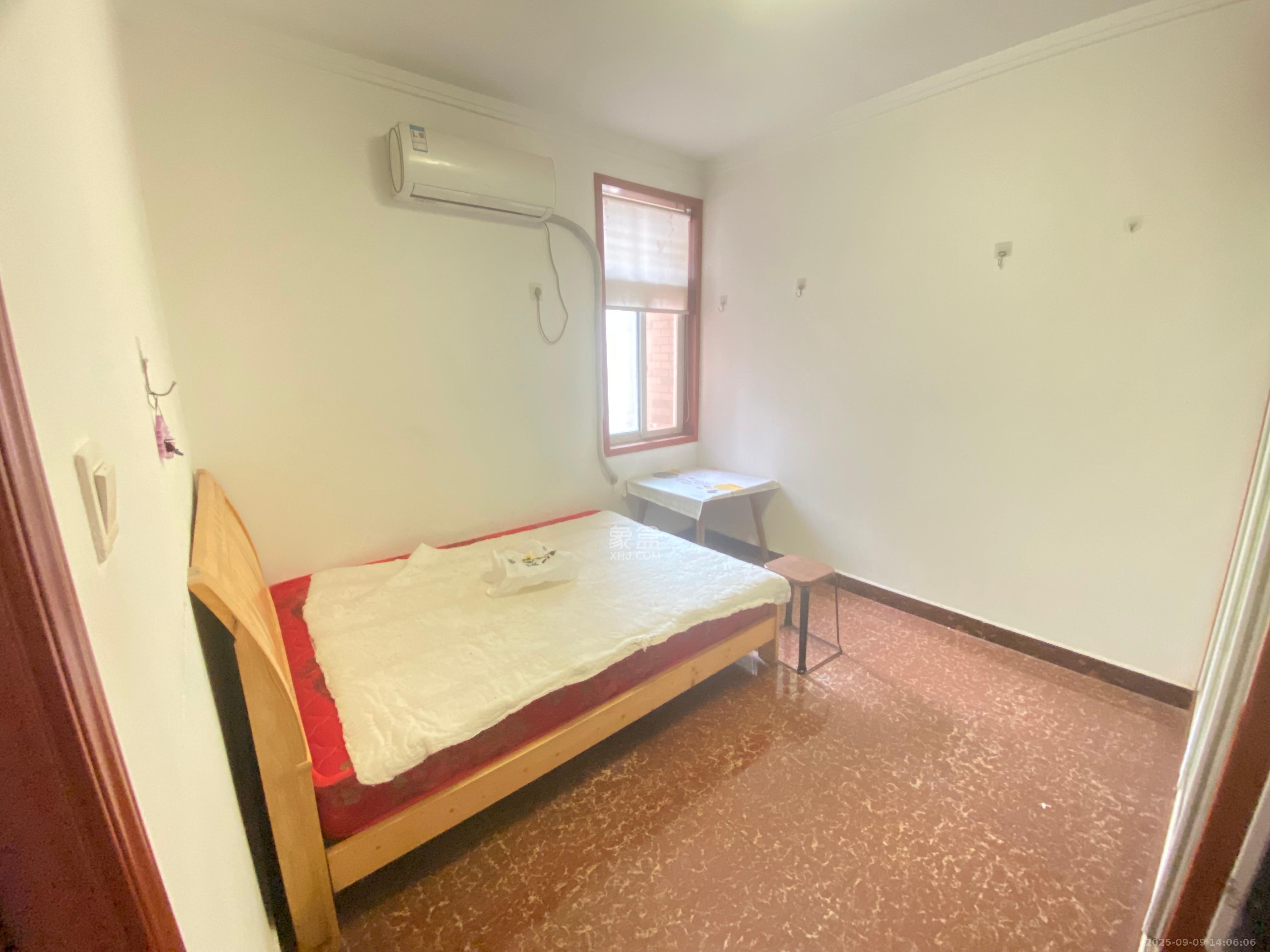 景塘家园  2室2厅1卫    1600.0元/月室内图