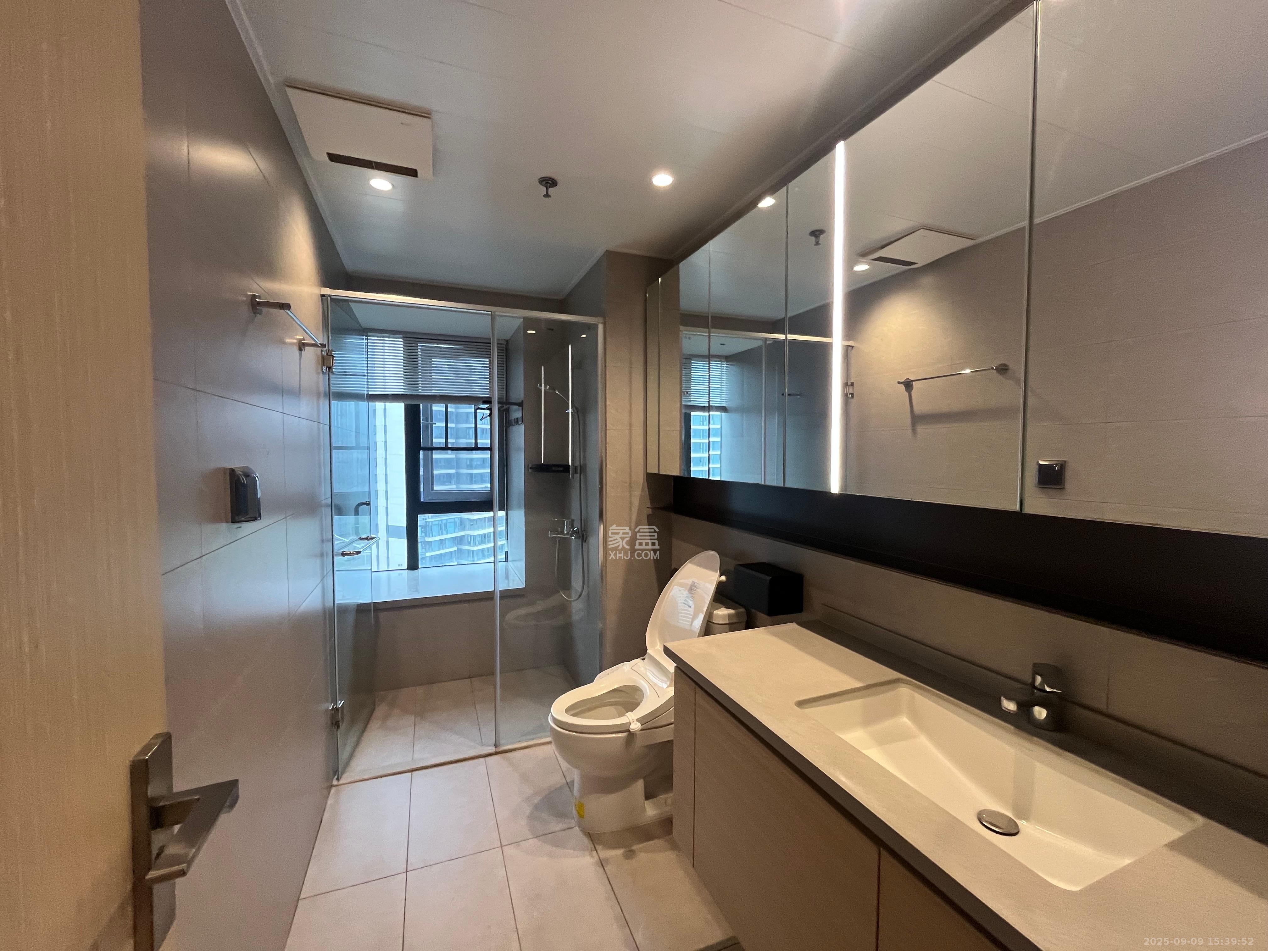 时代梅溪领峰 4室2厅2卫 3400.00元/月 时代梅溪领峰 4室2厅2卫 3400.00元/月室内图