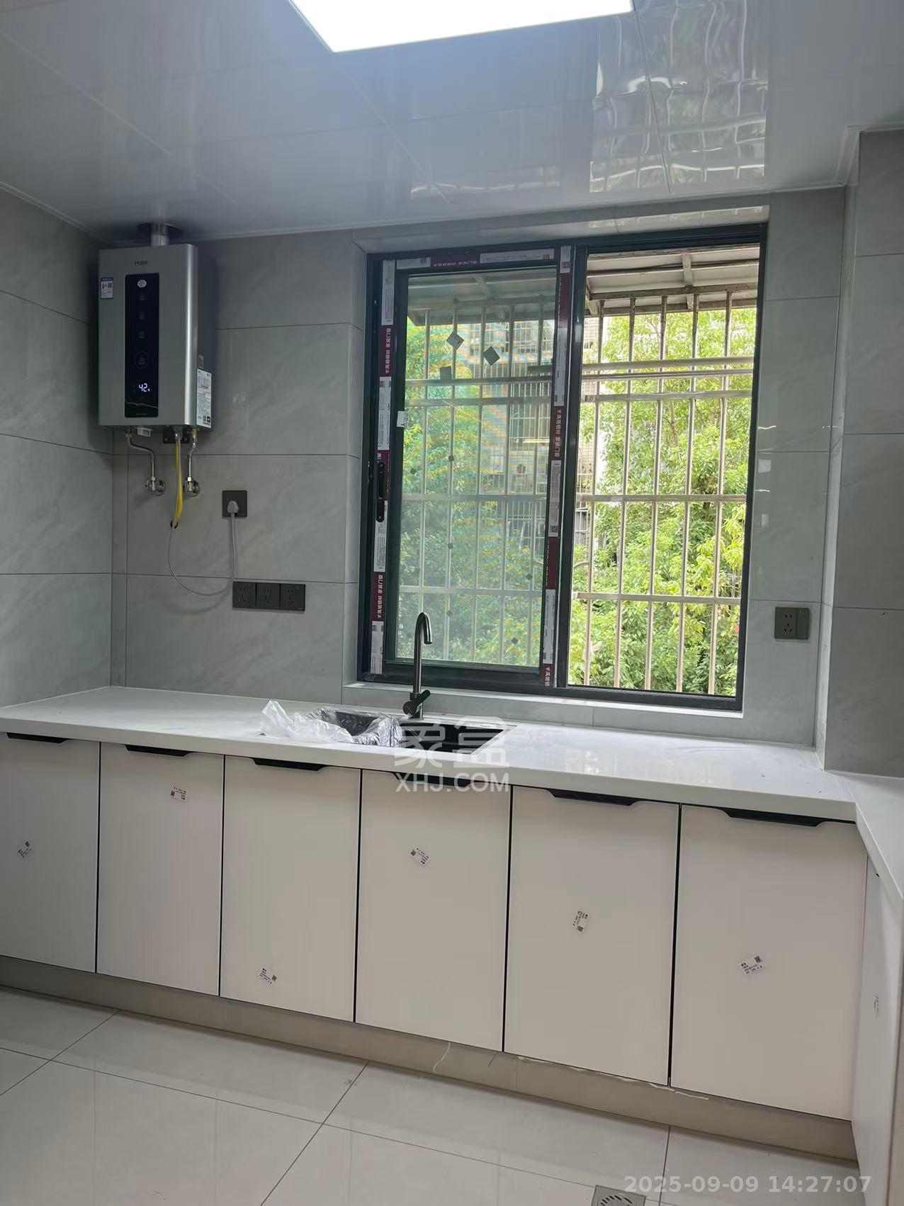 裕园小区(含浦) 4室2厅2卫 3000.0元/月 裕园小区(含浦) 4室2厅2卫 3000.0元/月室内图