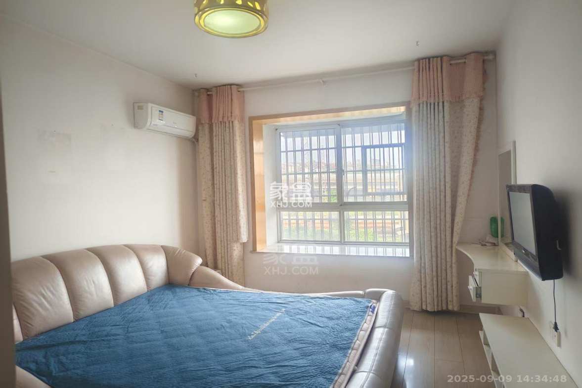 小城故事康逸名城 3室2厅2卫 1500.0元/月 小城故事康逸名城 3室2厅2卫 1500.0元/月室内图