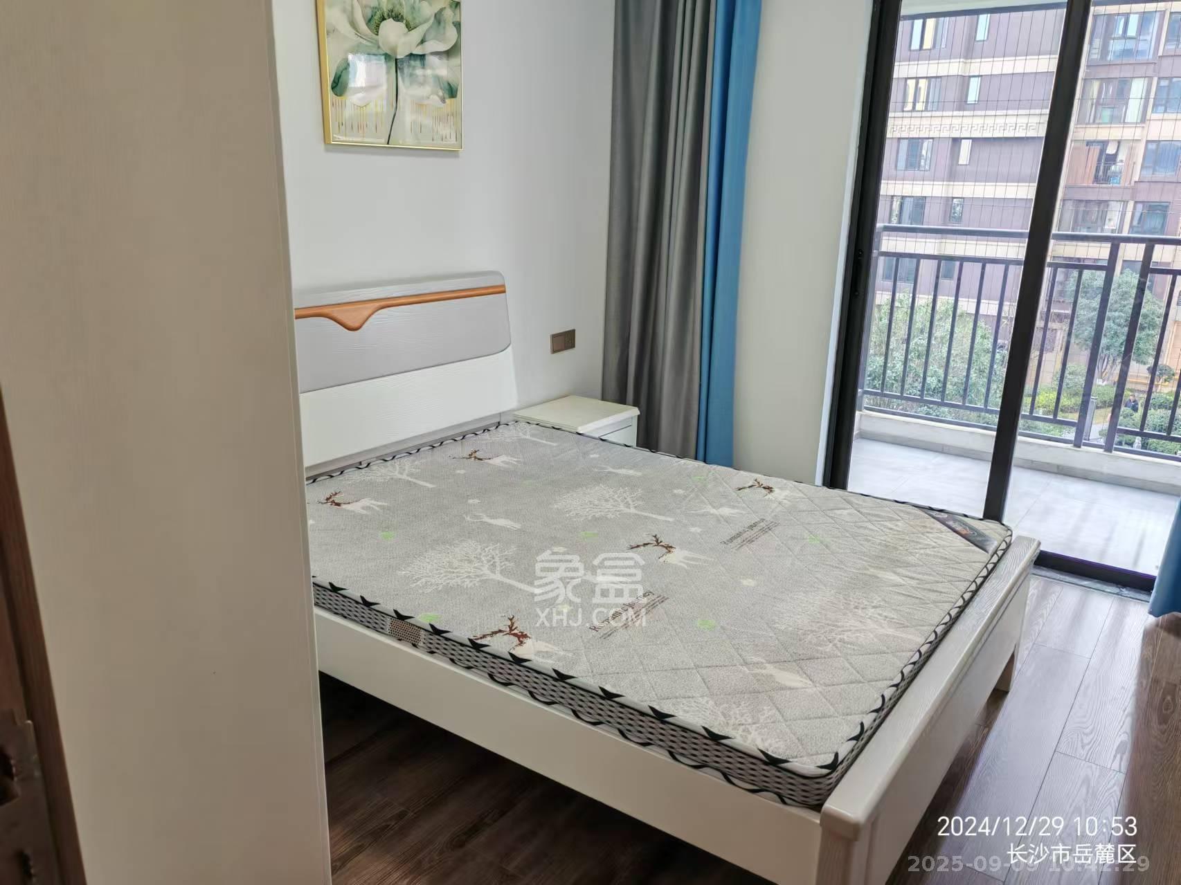 金茂建发泊悦  3室2厅2卫    3500.0元/月 金茂建发泊悦  3室2厅2卫    3500.0元/月室内图