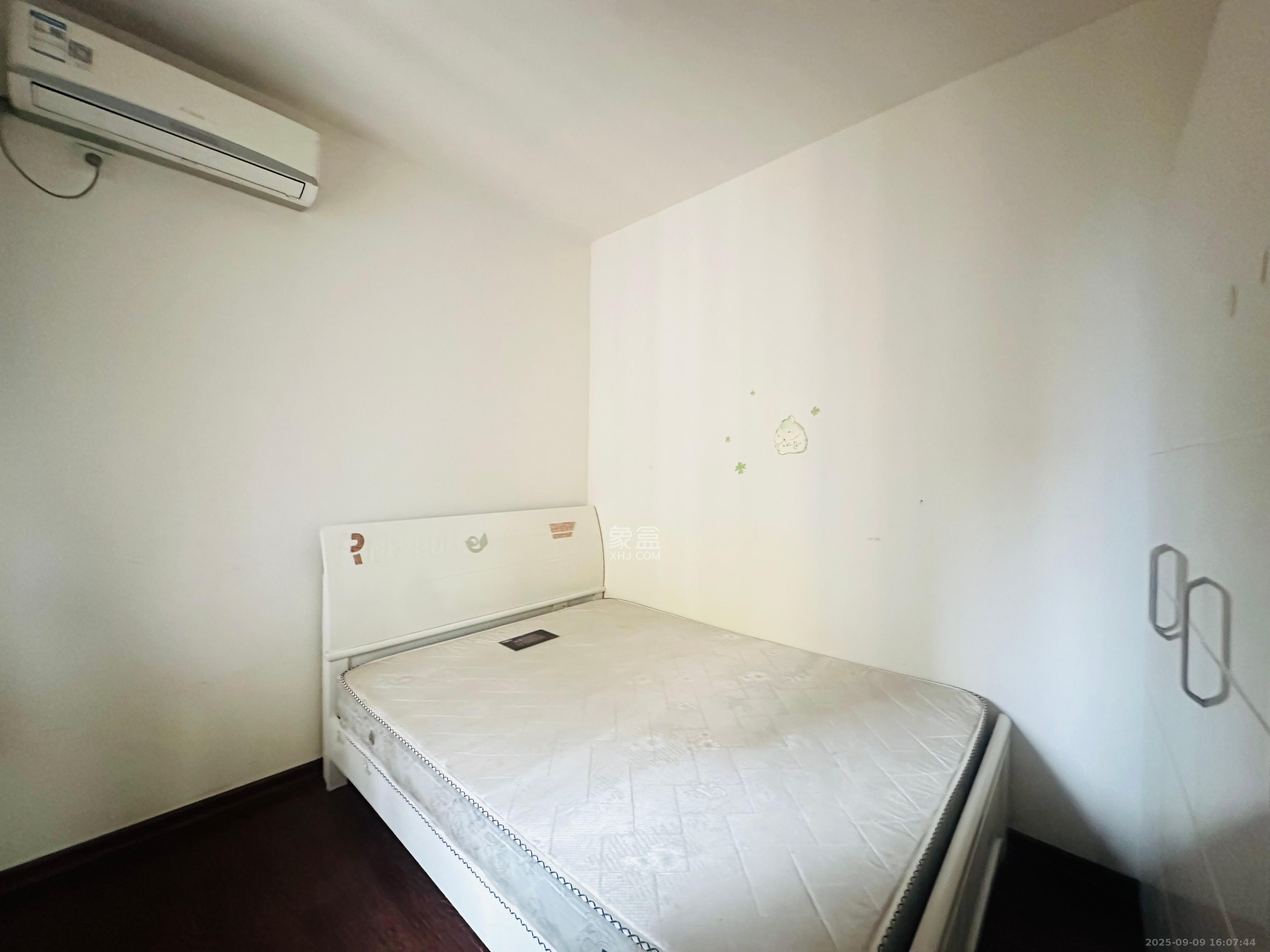 梅溪鑫苑名家 3室2厅1卫 2000.0元/月 梅溪鑫苑名家 3室2厅1卫 2000.0元/月室内图