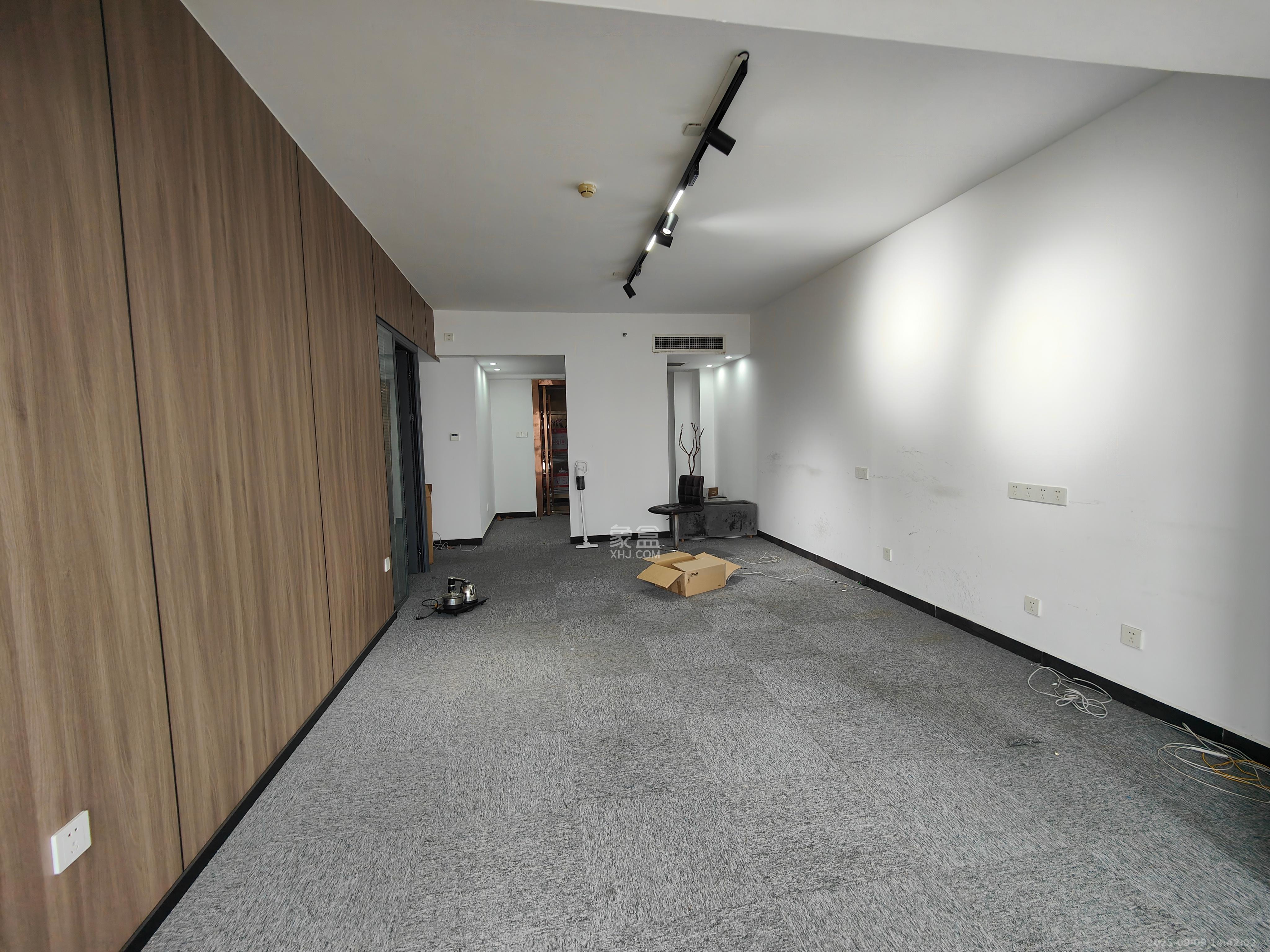 保利国际广场 1室1厅1卫 3000.0元/月 保利国际广场 1室1厅1卫 3000.0元/月室内图