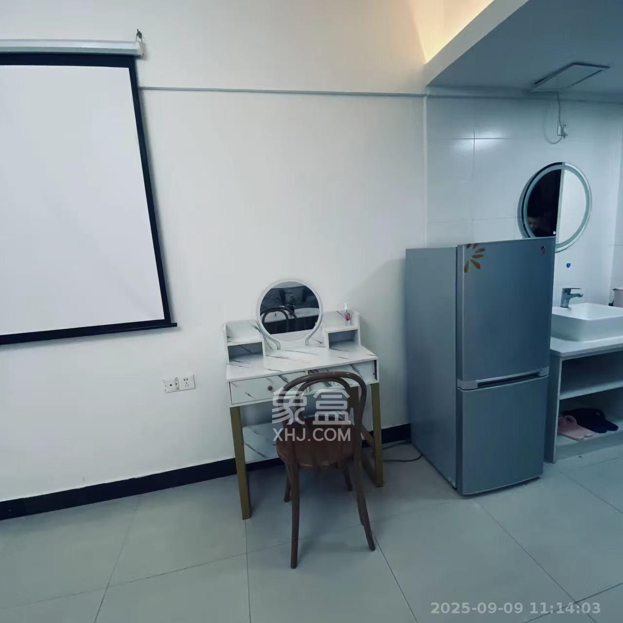 七彩丽都 1室1厅1卫 1900.0元/月 七彩丽都 1室1厅1卫 1900.0元/月室内图