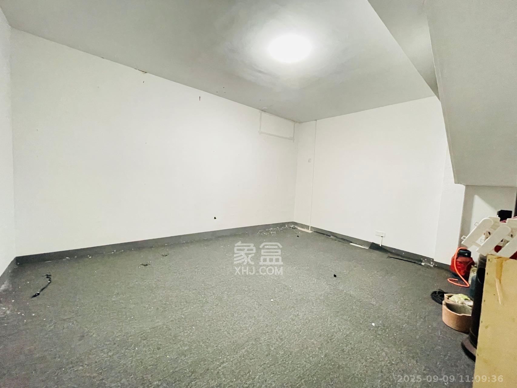 归心苑  7室3厅4卫    12800.0元/月室内图