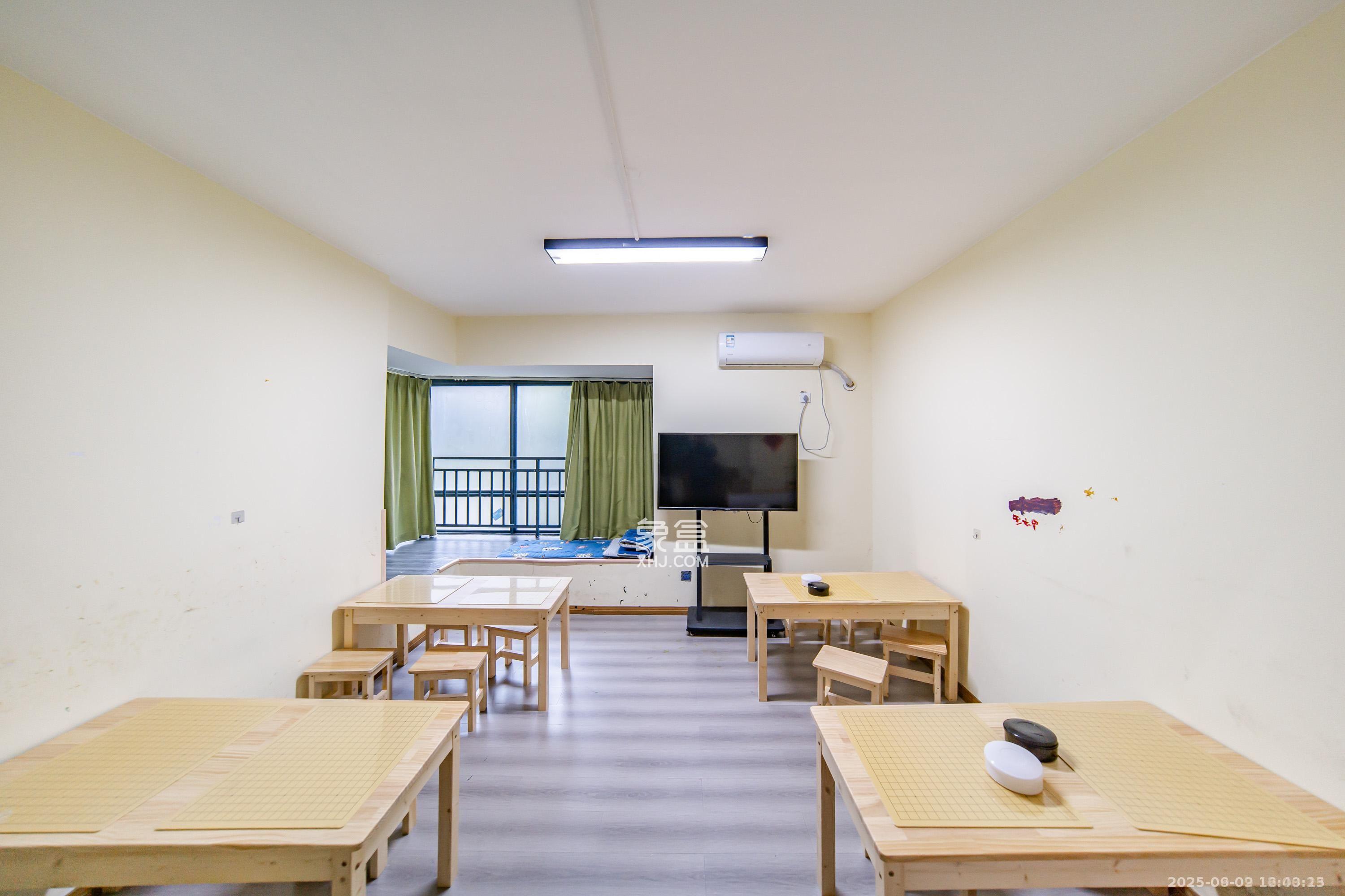 湘熙水郡（观澜海赋家园）  4室2厅2卫    4000.0元/月室内图