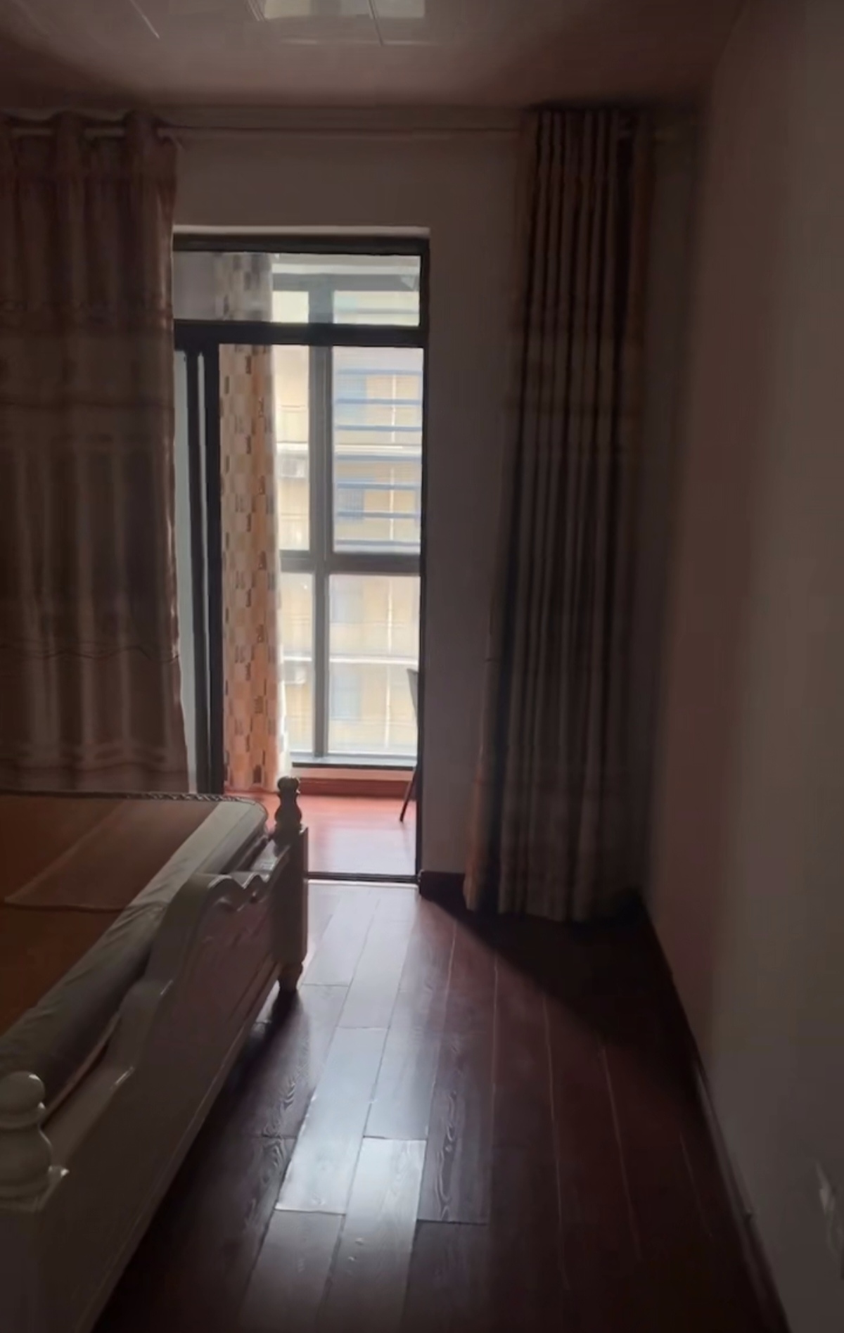 万豪城市花园 3室2厅2卫 78.8万 万豪城市花园 3室2厅2卫 78.8万客厅