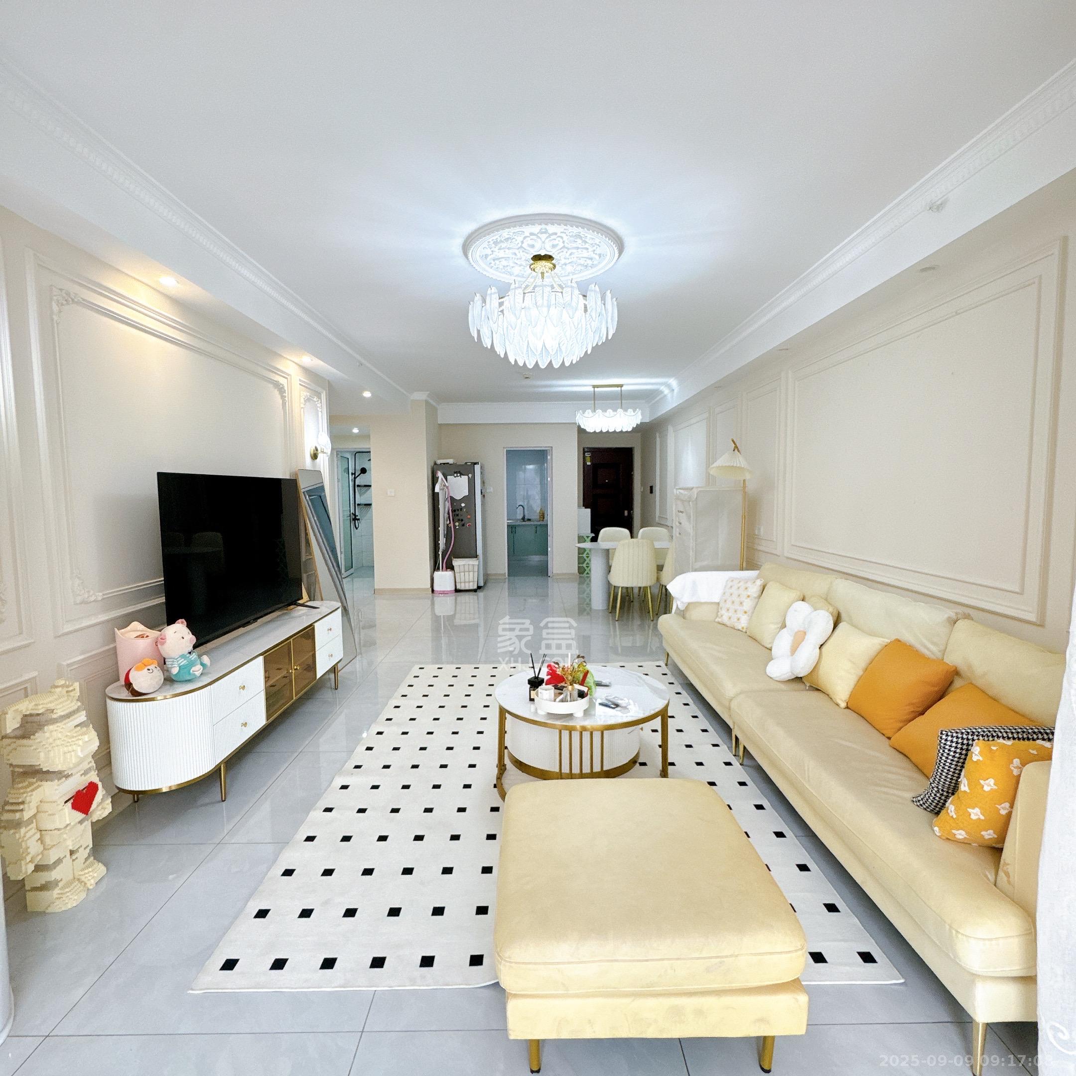 北辰三角洲C2区 3室2厅2卫 4500.0元/月 北辰三角洲C2区 3室2厅2卫 4500.0元/月室内图