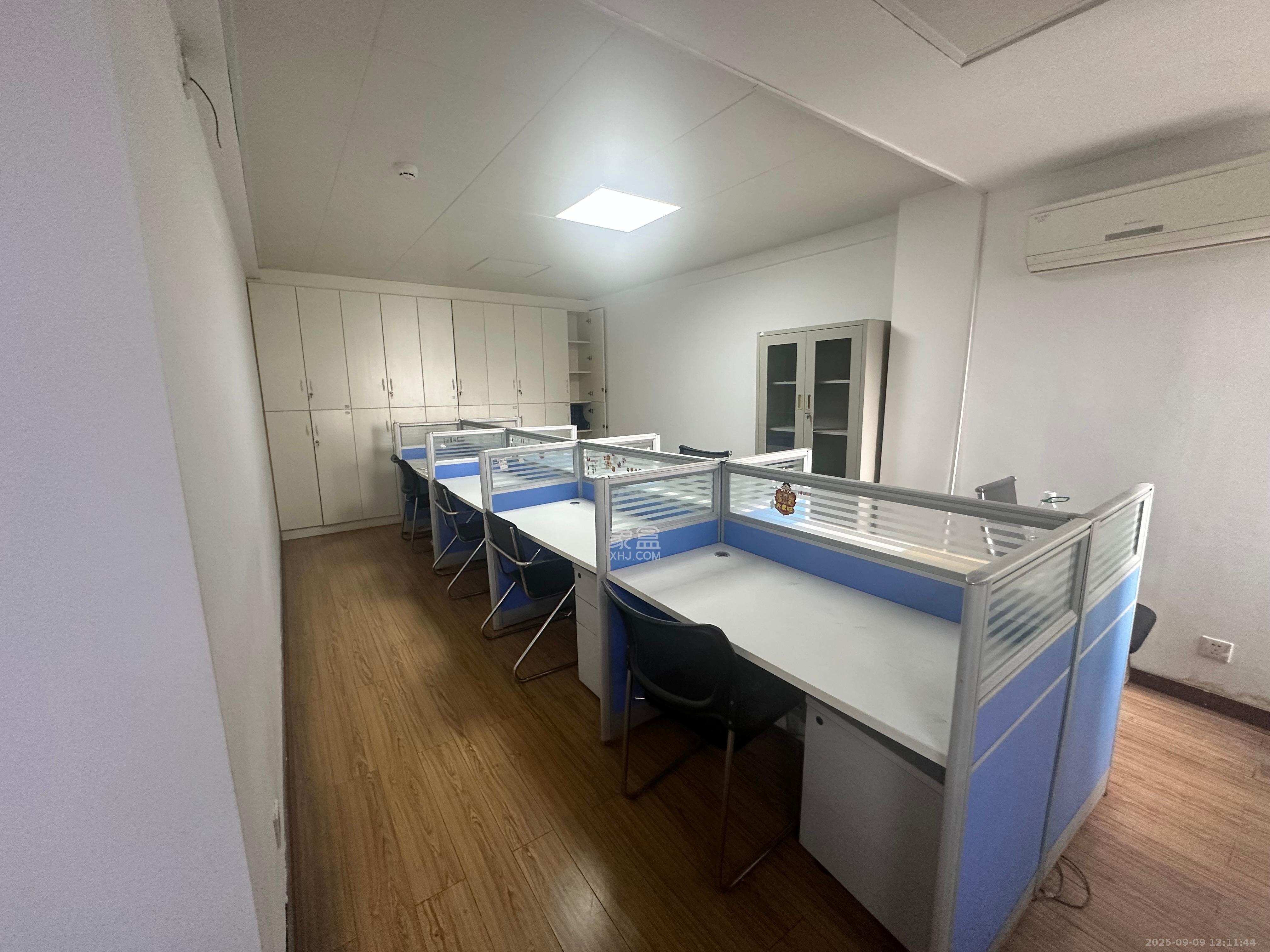 建鸿达现代城 4室2厅2卫 15000.0元/月 建鸿达现代城 4室2厅2卫 15000.0元/月室内图