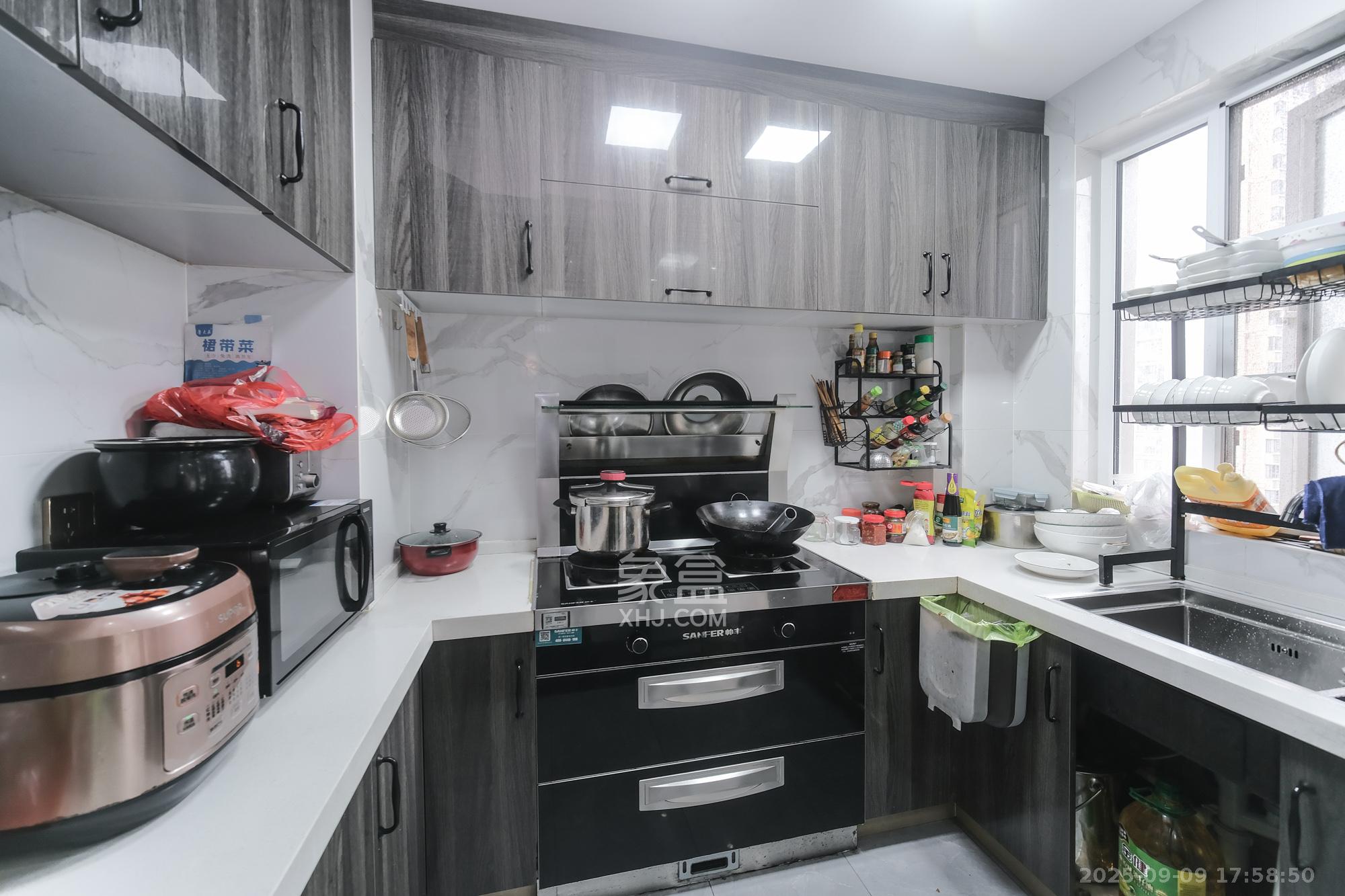 荣盛花语城 1室1厅1卫 105.0万 荣盛花语城 1室1厅1卫 105.0万厨房