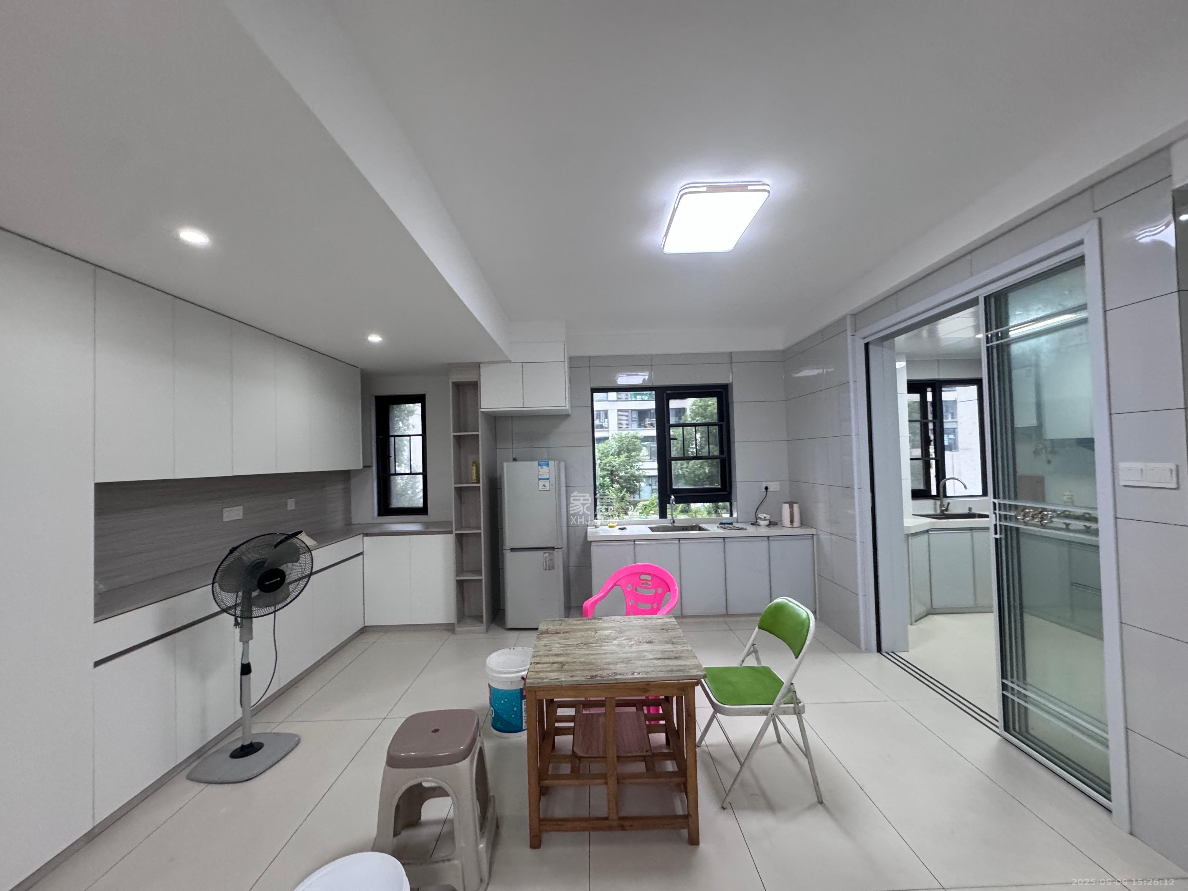 越秀湘江星汇城二期  4室2厅3卫    5000.0元/月室内图