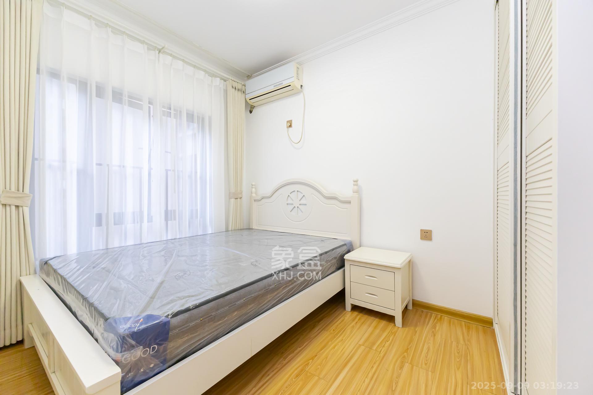 时代倾城三期 2室2厅1卫 68.8万 时代倾城三期 2室2厅1卫 68.8万卧室