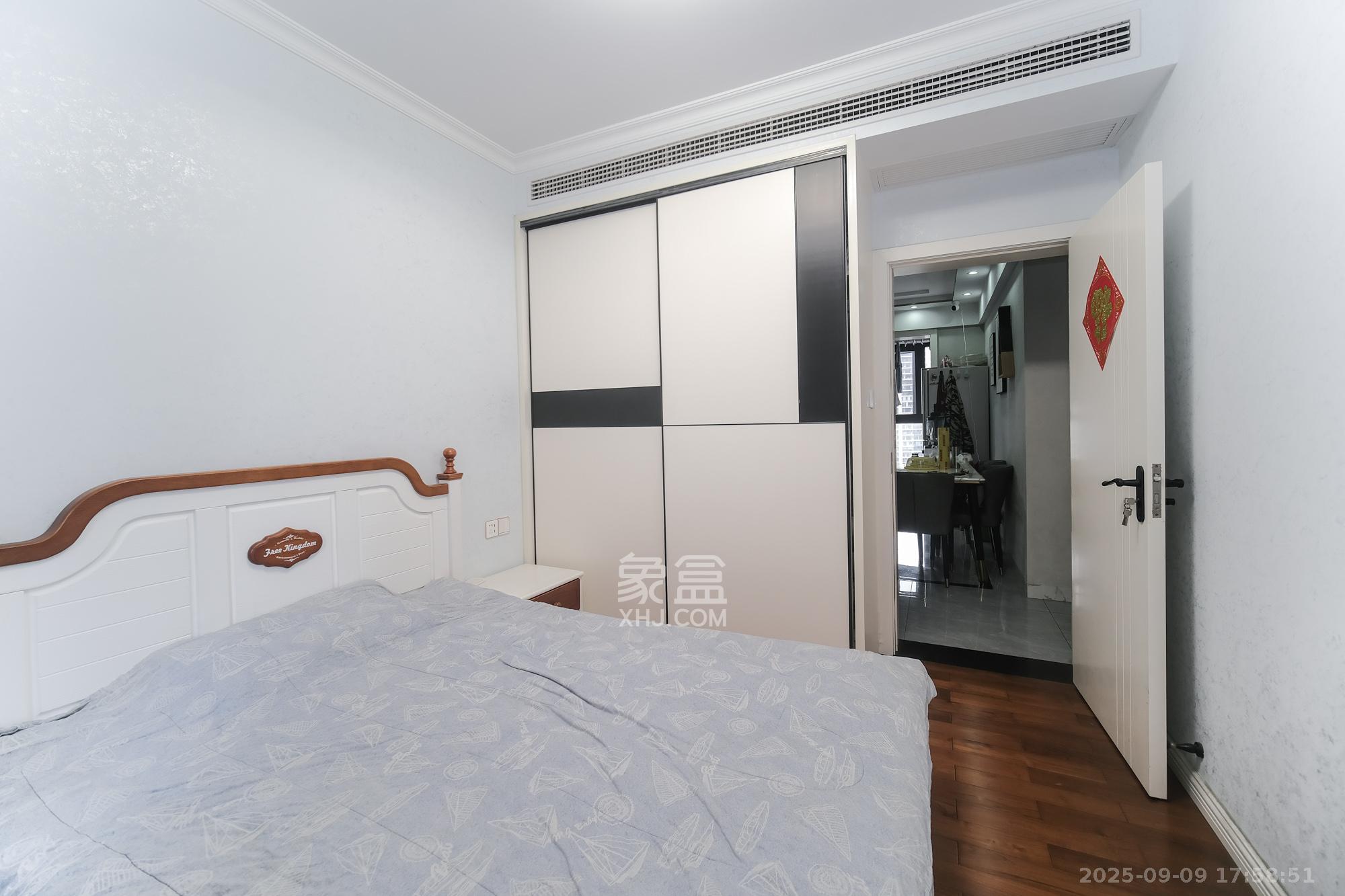 荣盛花语城 1室1厅1卫 105.0万 荣盛花语城 1室1厅1卫 105.0万卧室