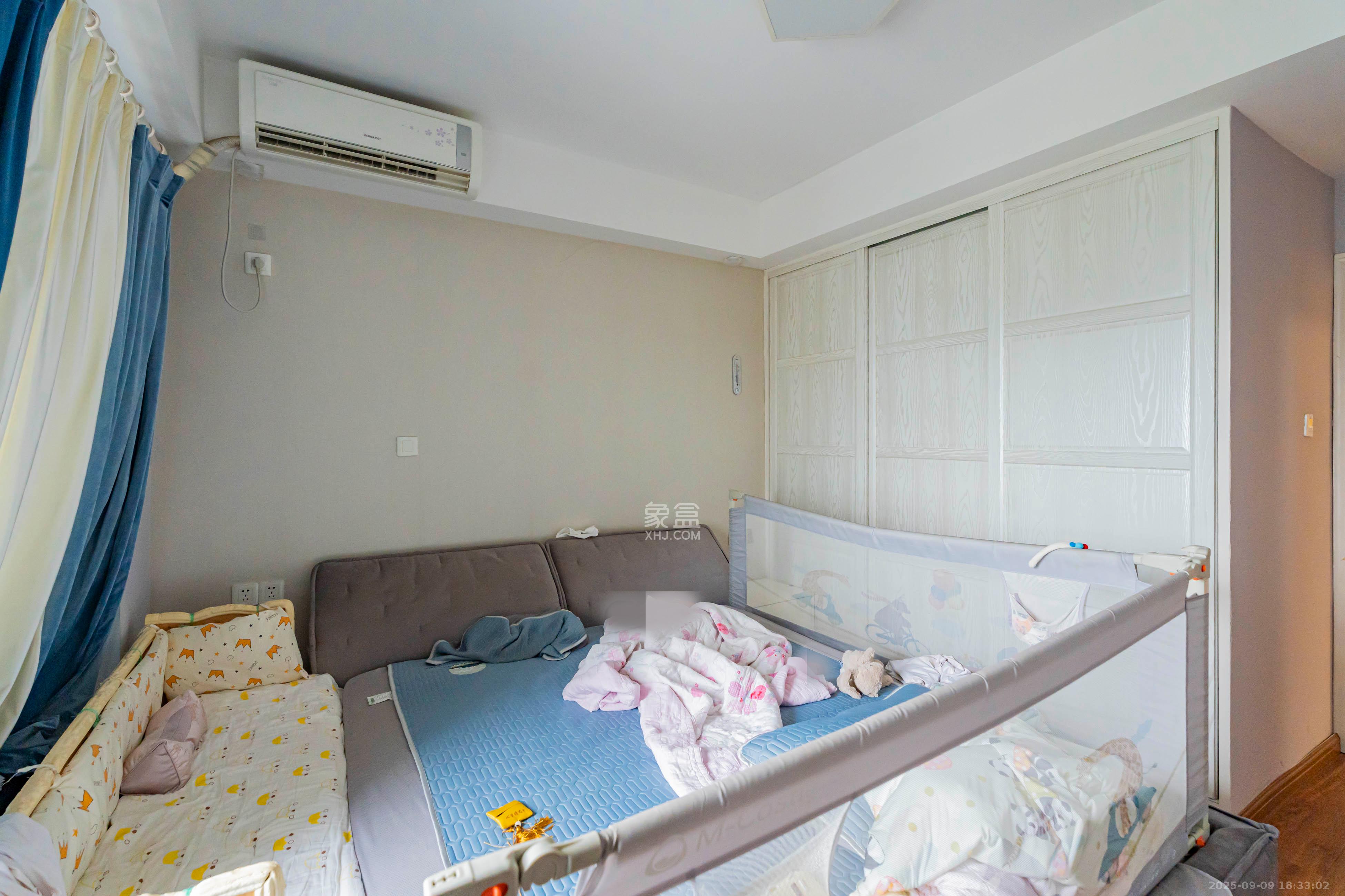 金色溪泉湾 2室2厅1卫 90.0万 金色溪泉湾 2室2厅1卫 90.0万卧室