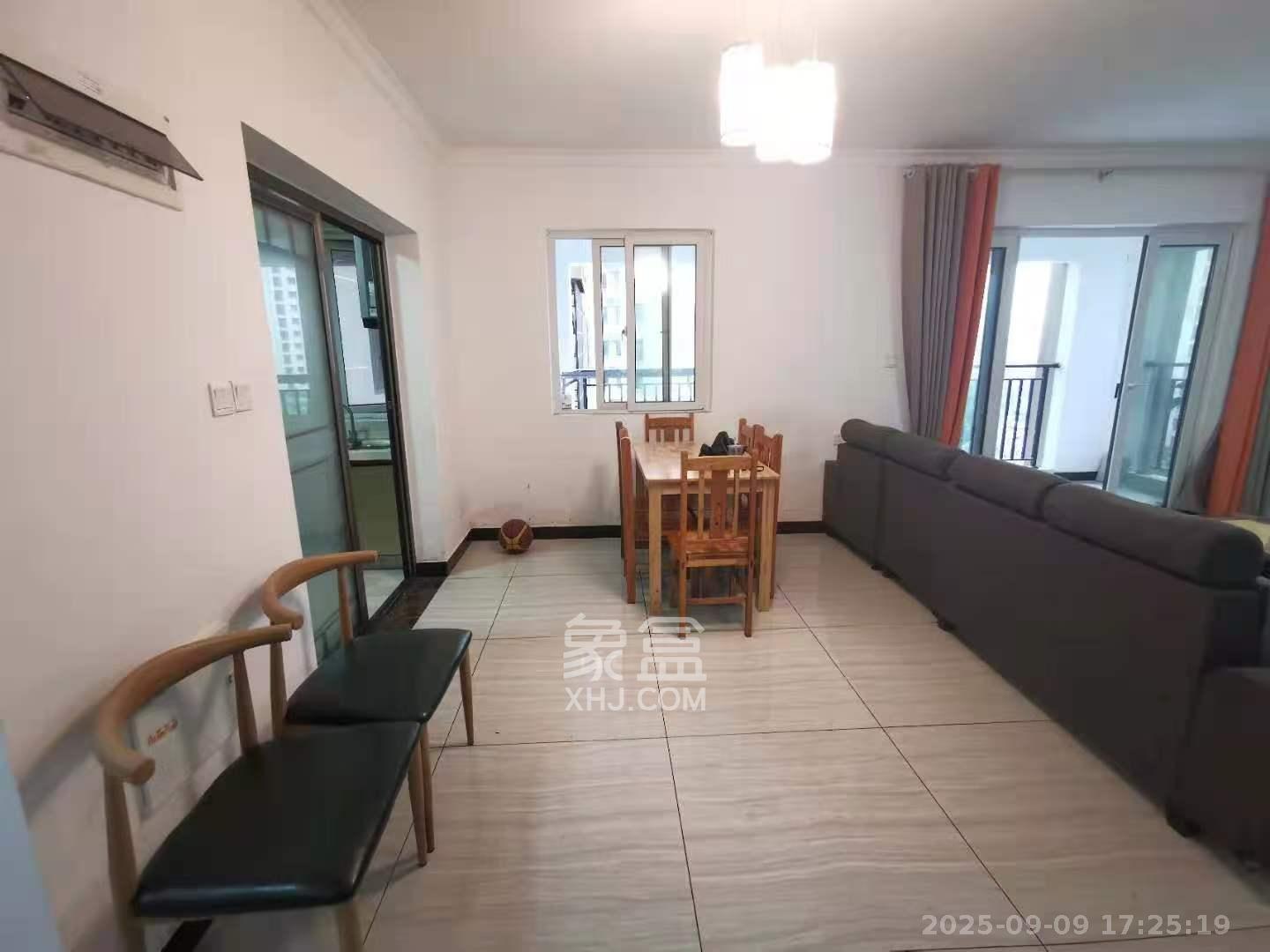 金科世界城 4室2厅2卫 2300.0元/月 金科世界城 4室2厅2卫 2300.0元/月室内图