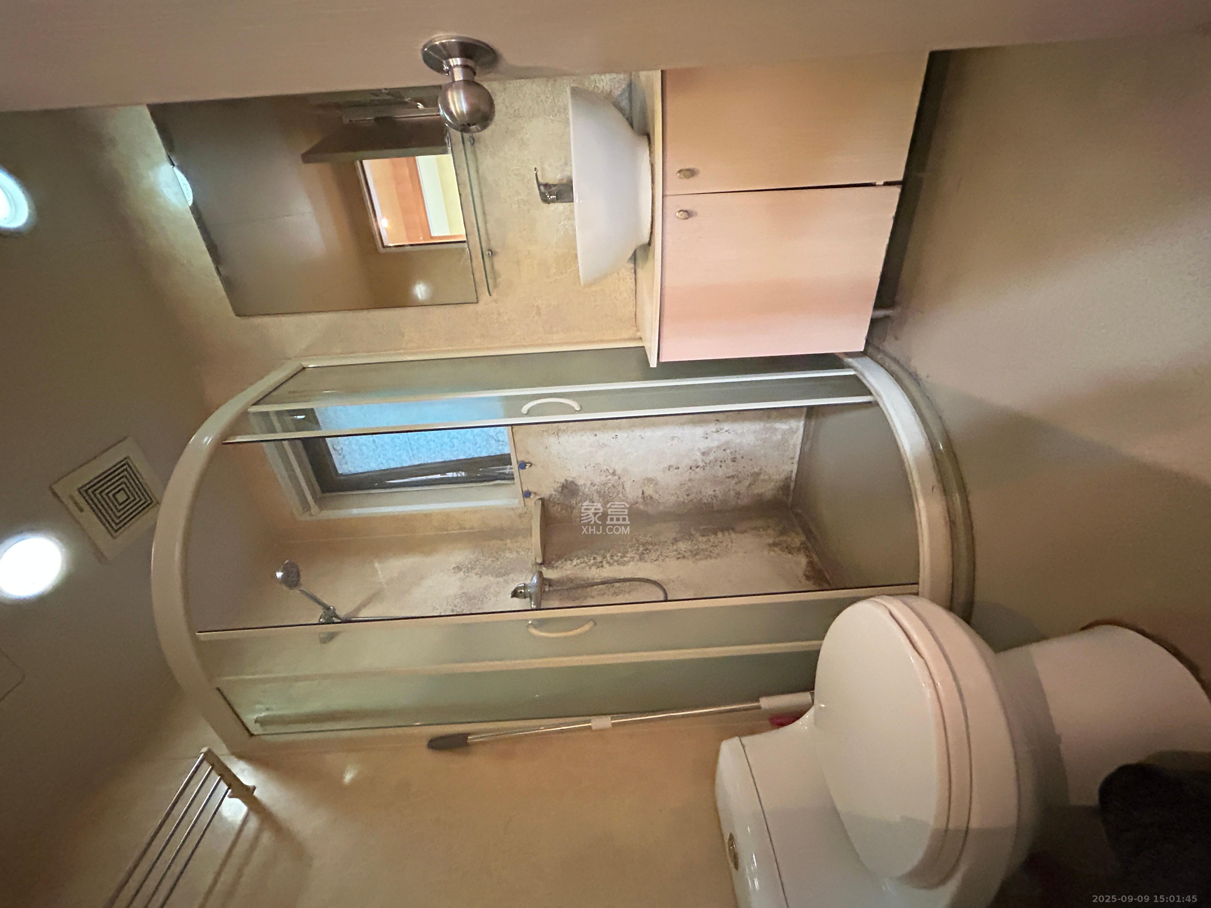 盛世美居荷园  3室2厅2卫    3500.0元/月 盛世美居荷园  3室2厅2卫    3500.0元/月室内图