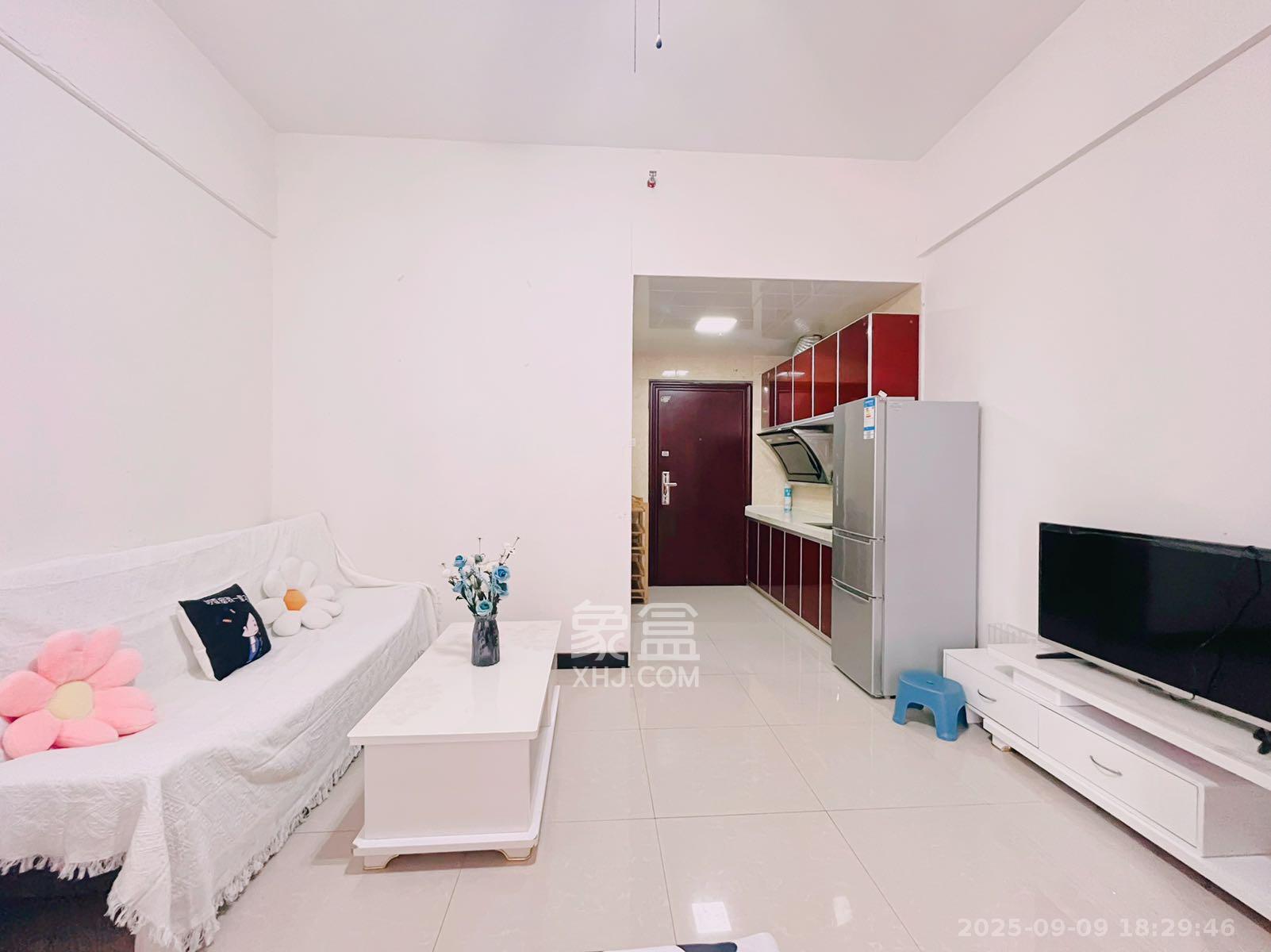 乐尚城 1室1厅1卫 1600.0元/月 乐尚城 1室1厅1卫 1600.0元/月室内图