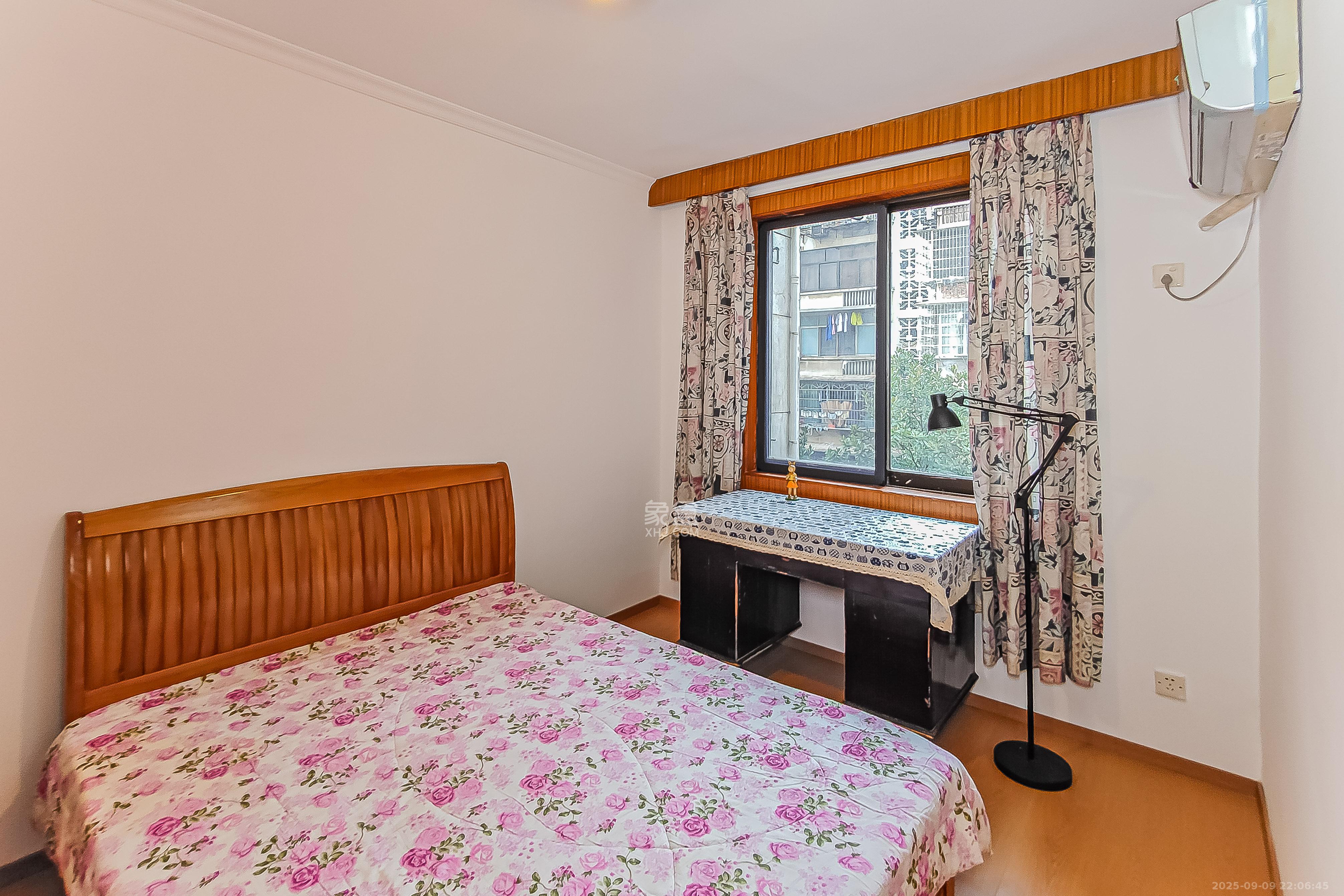 东塘电力院  3室2厅1卫    128.0万卧室