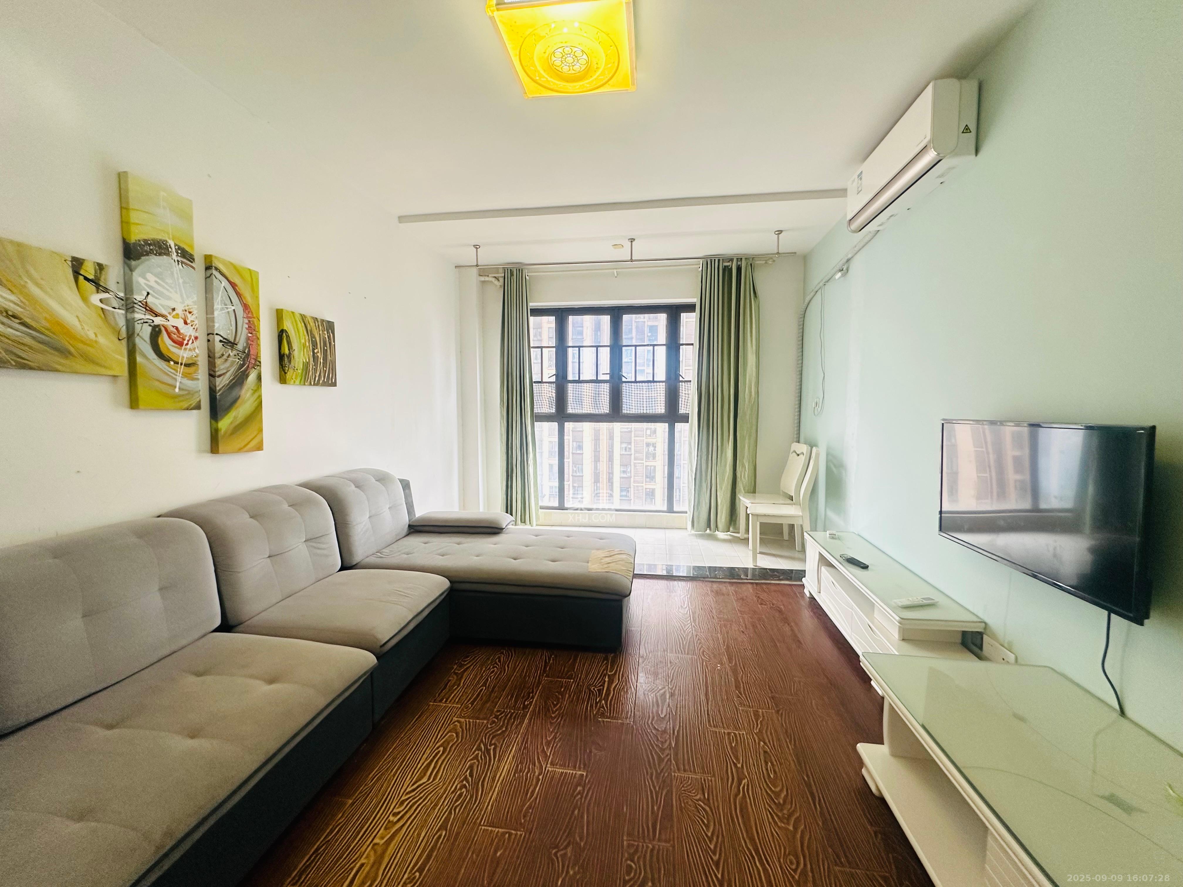 梅溪鑫苑名家  3室2厅1卫    2000.0元/月室内图