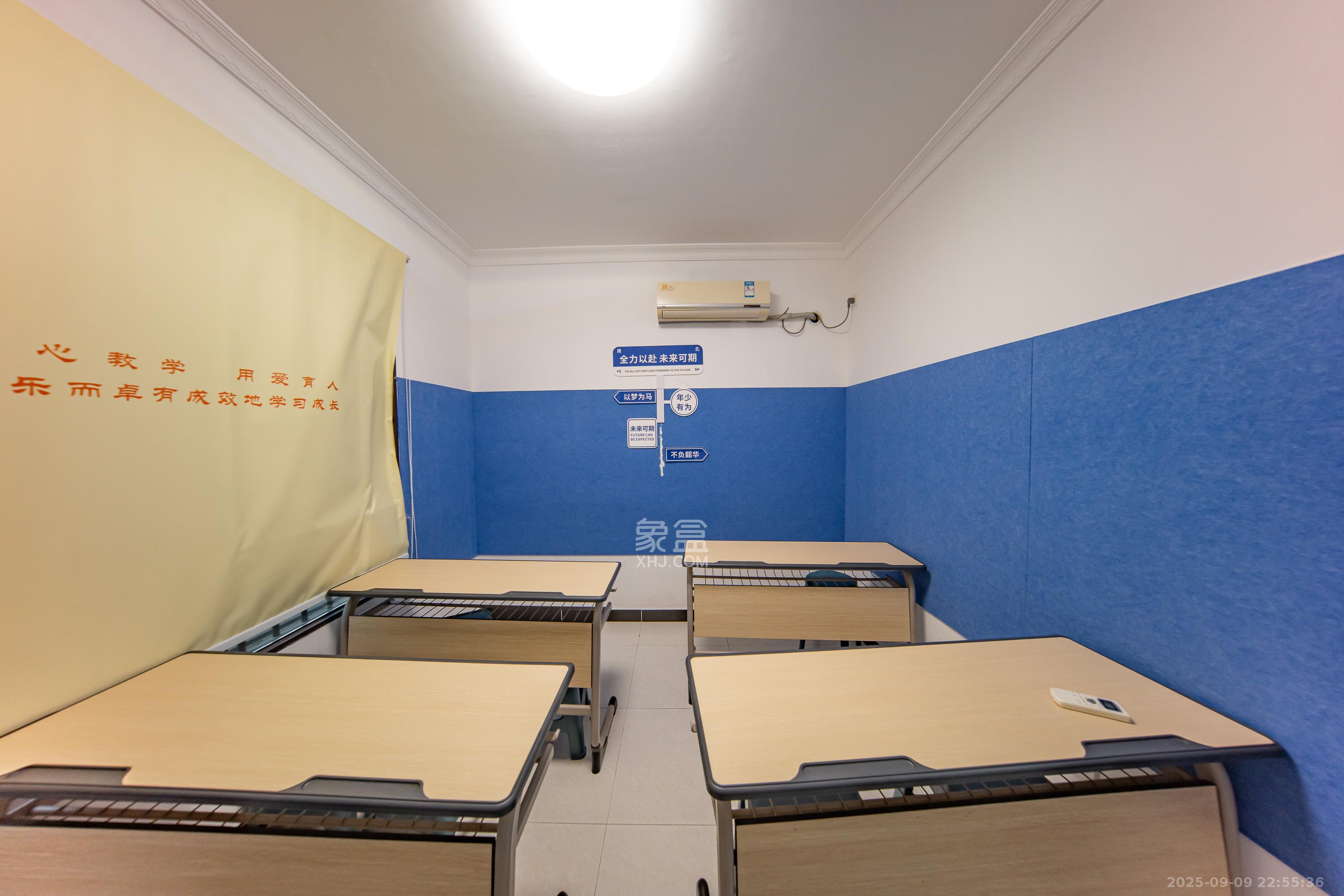 华润橡树湾 4室2厅2卫 90.0万 华润橡树湾 4室2厅2卫 90.0万卧室