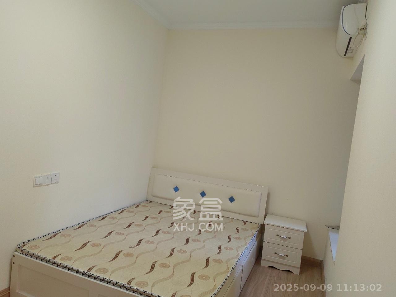 碧桂园公园壹号(凯怡茗苑)  3室2厅2卫    1800.0元/月 碧桂园公园壹号(凯怡茗苑)  3室2厅2卫    1800.0元/月室内图