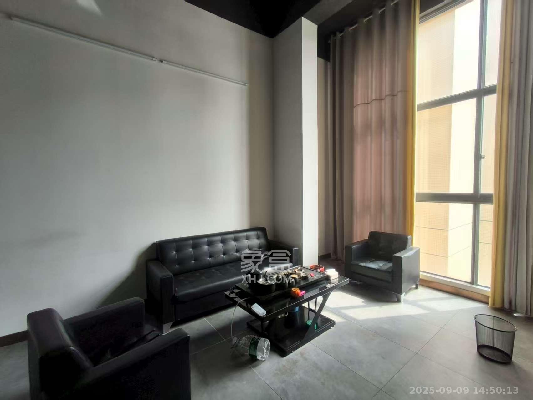 兰亭湾畔  1室1厅1卫    3000.0元/月 兰亭湾畔  1室1厅1卫    3000.0元/月室内图